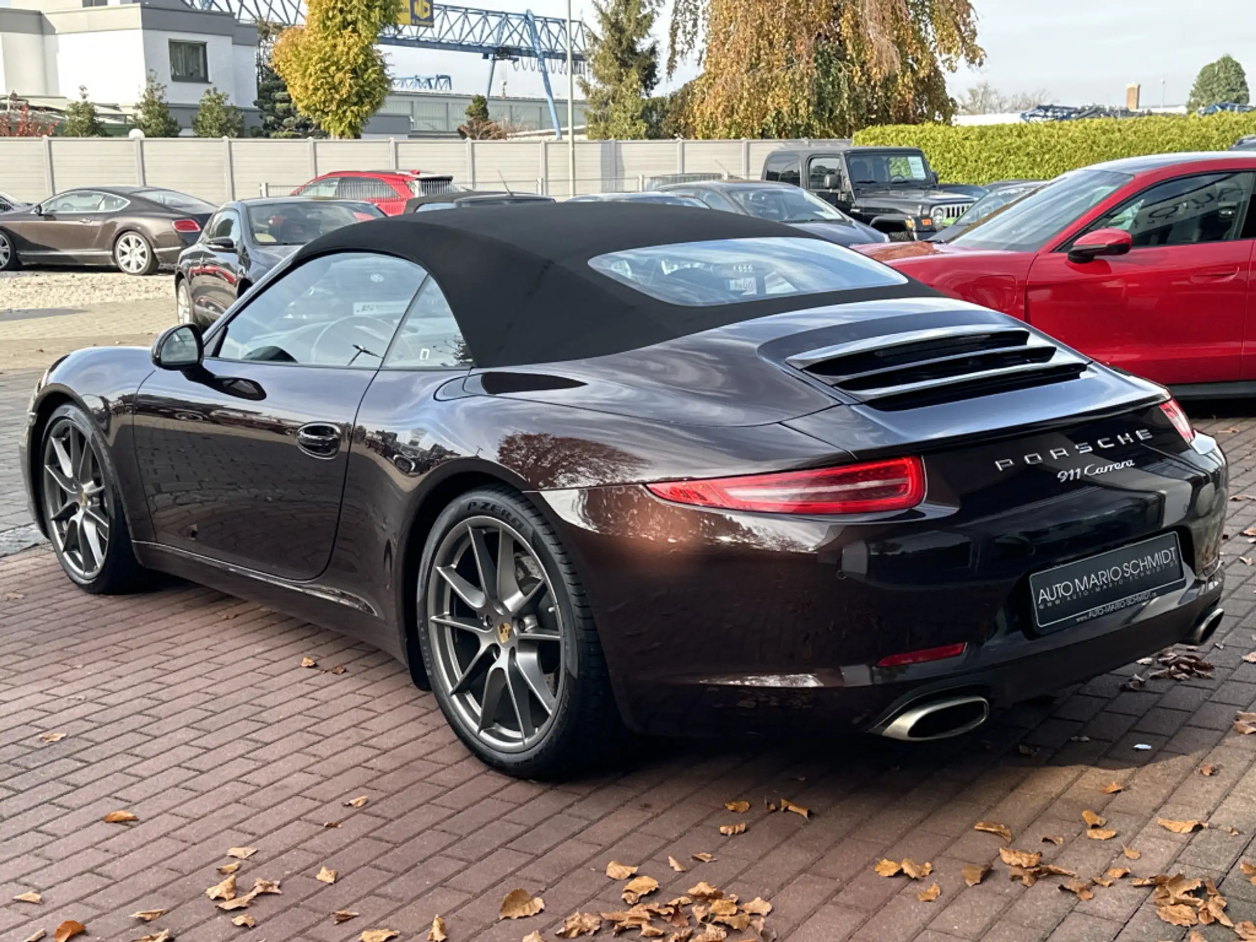 Porsche - 911