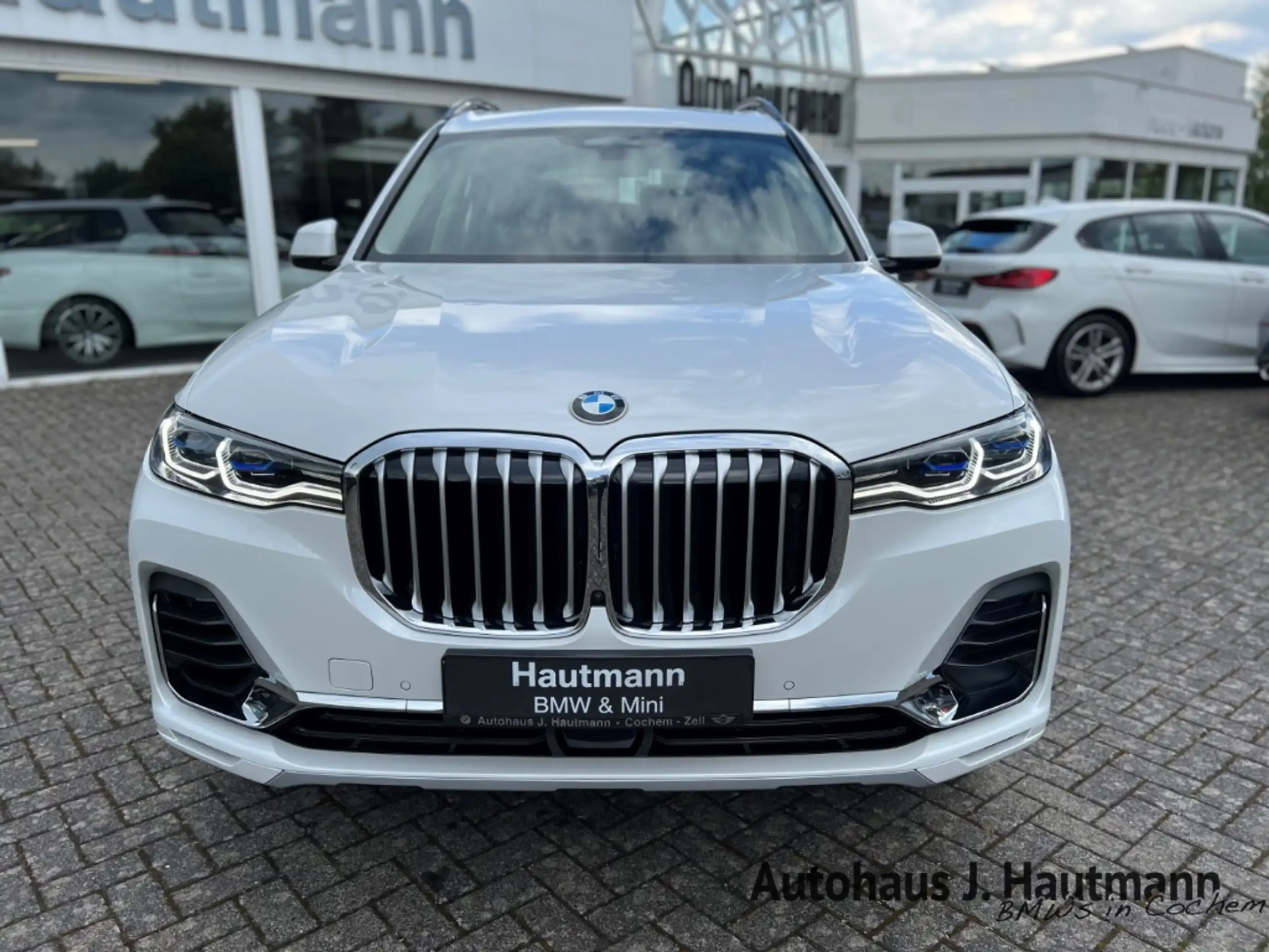 BMW - X7