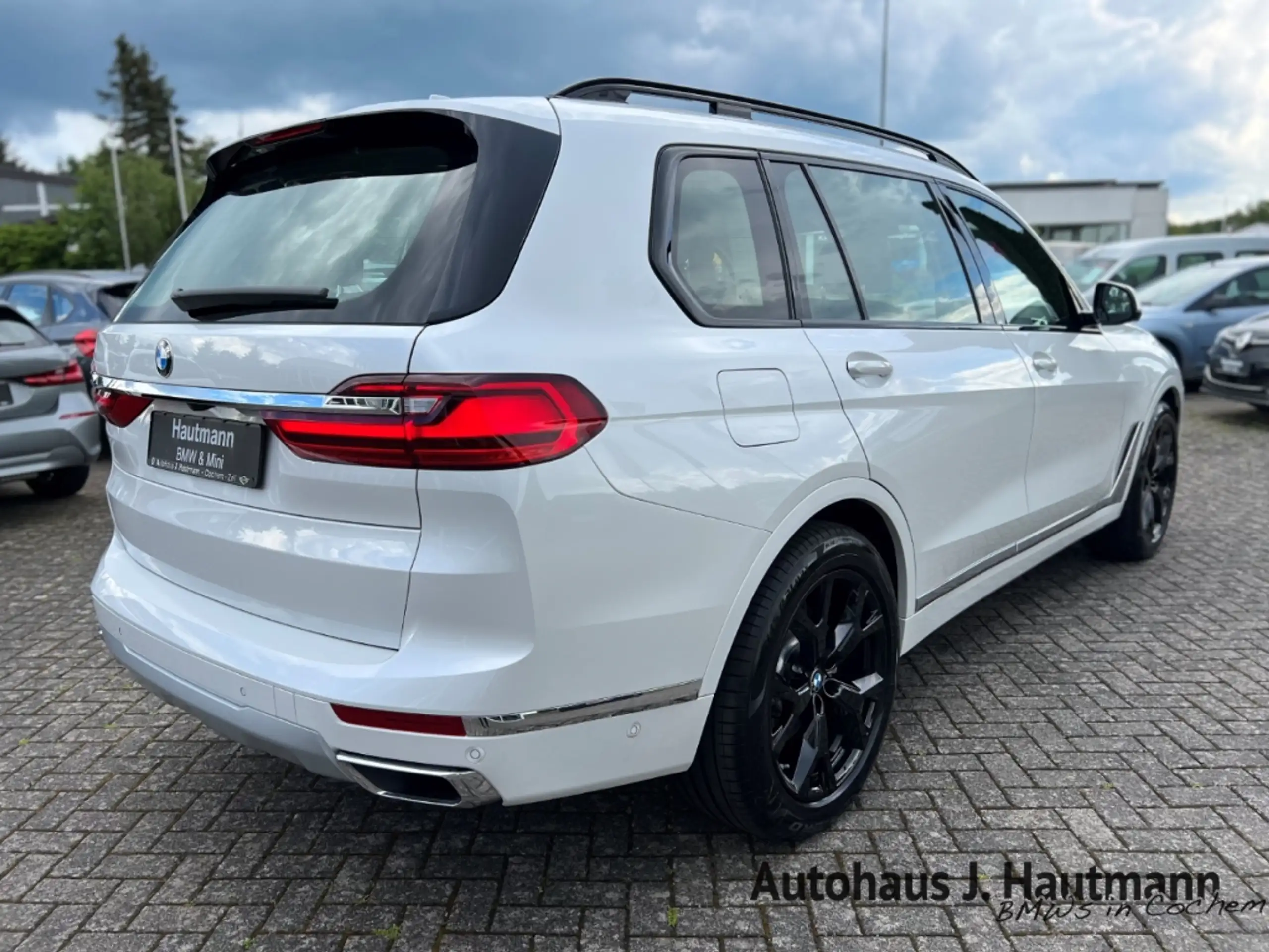 BMW - X7