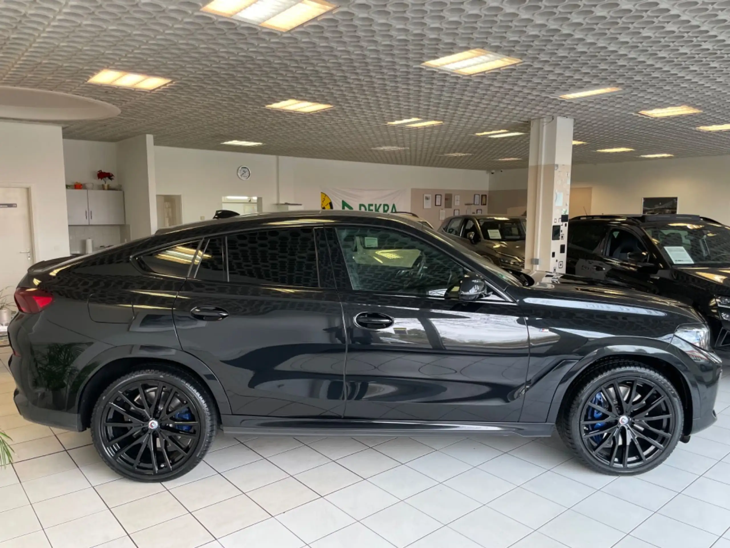 BMW - X6 M