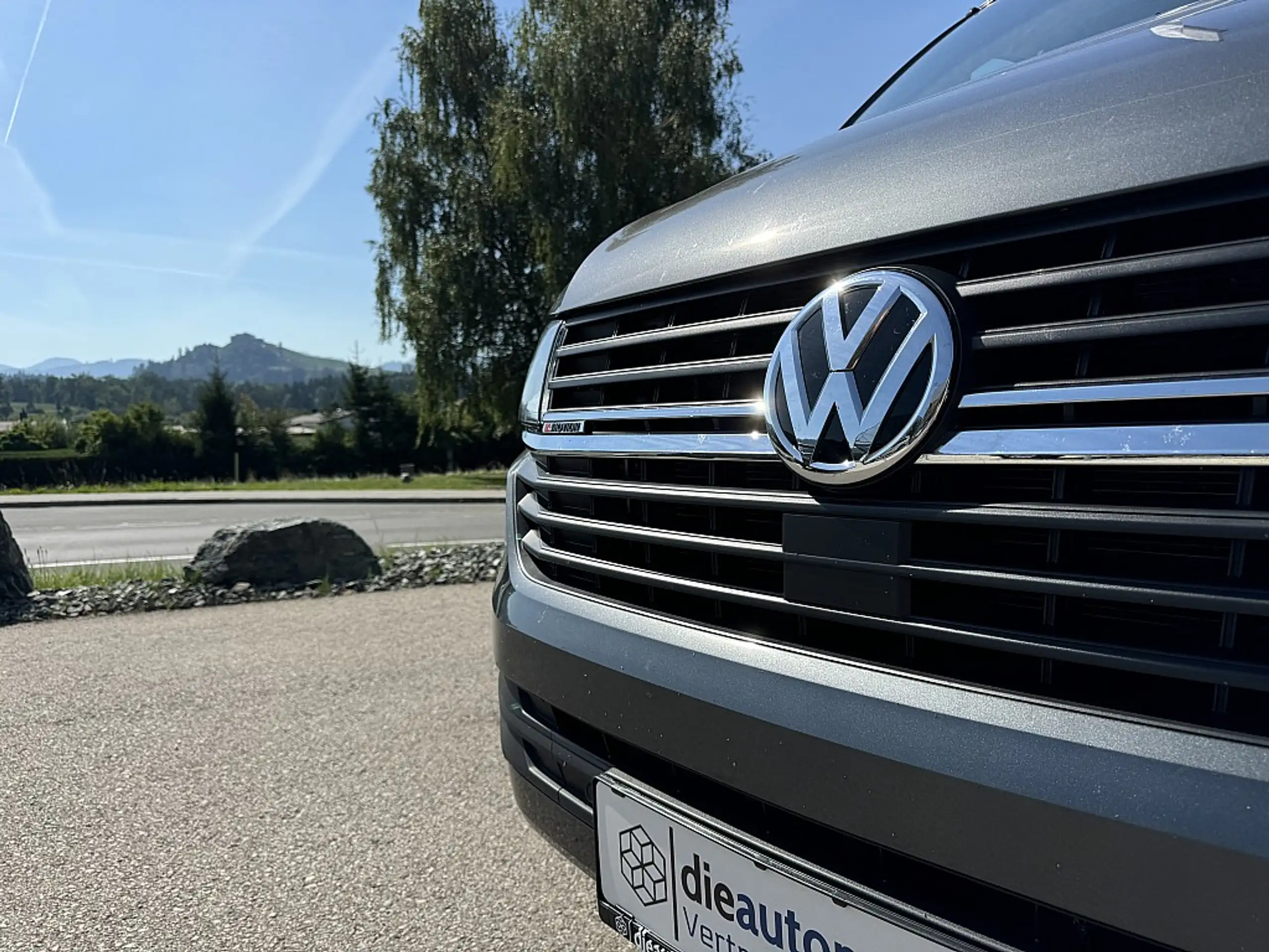 Volkswagen - T6 California