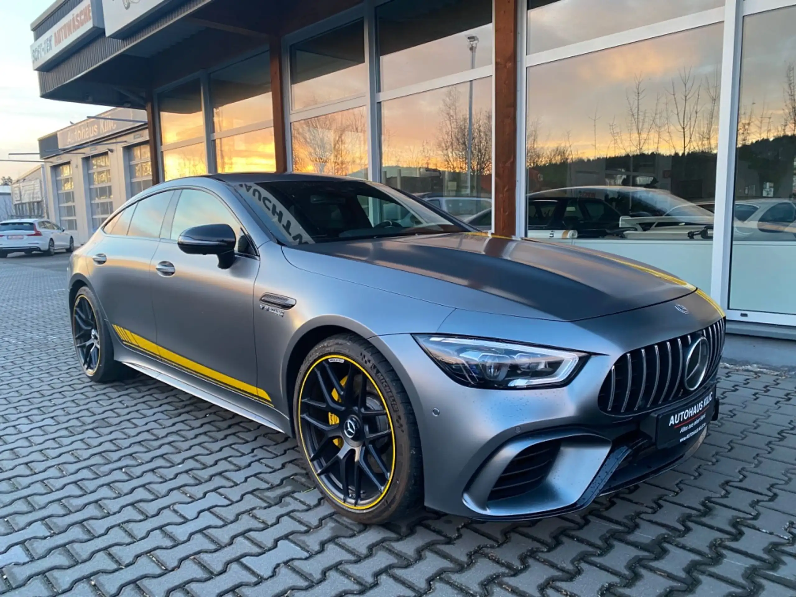 Mercedes-Benz - AMG GT