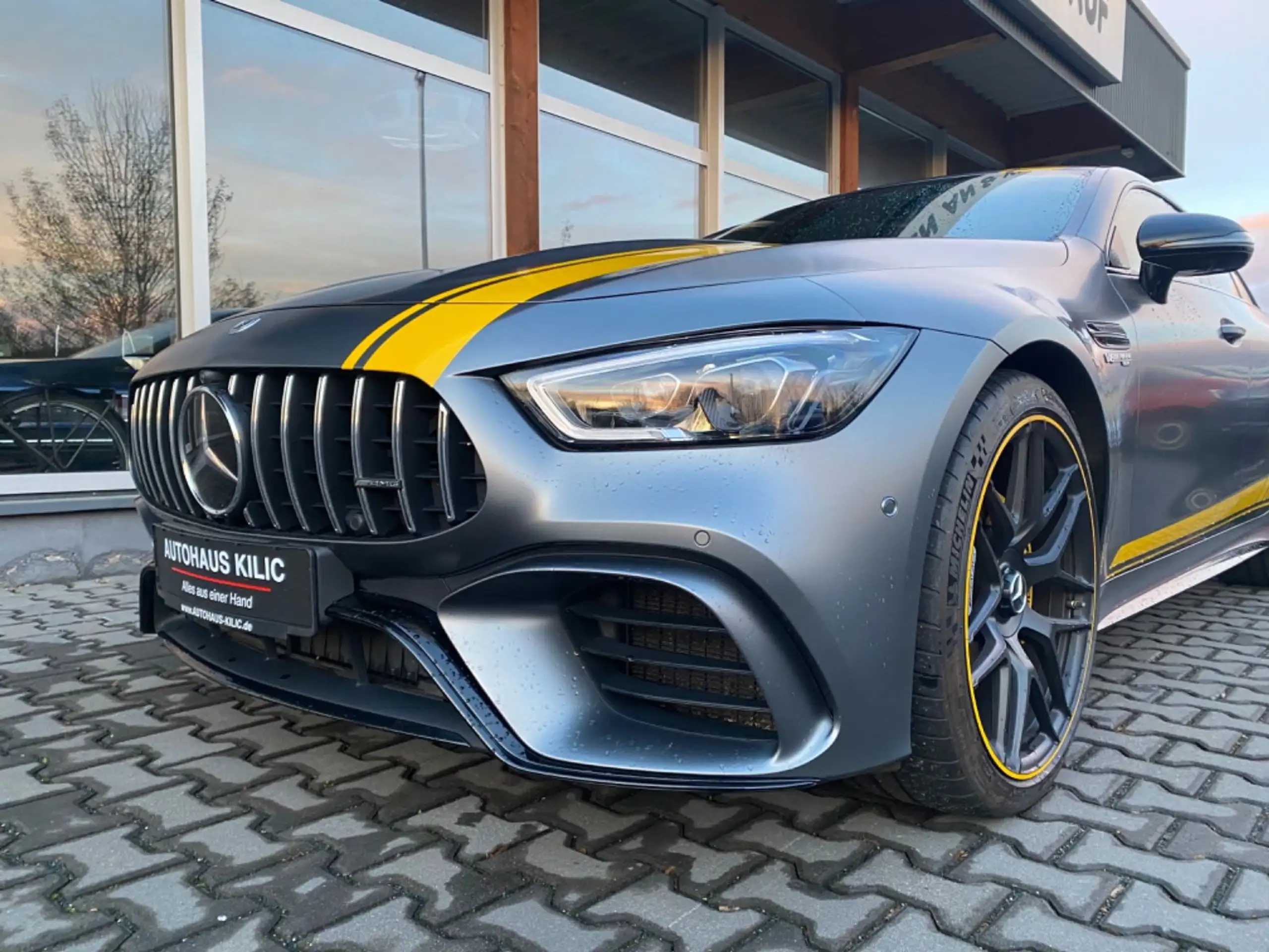 Mercedes-Benz - AMG GT