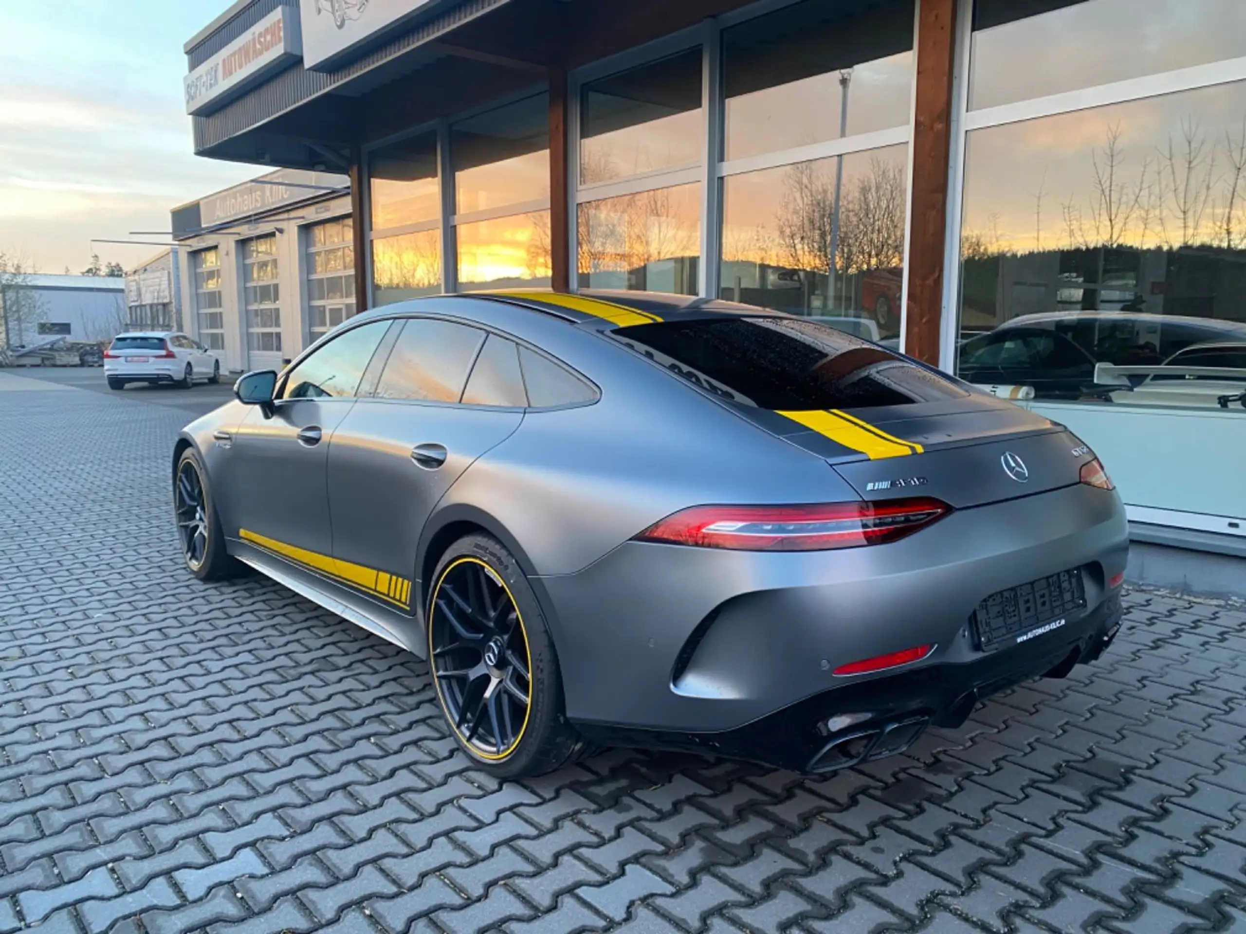 Mercedes-Benz - AMG GT