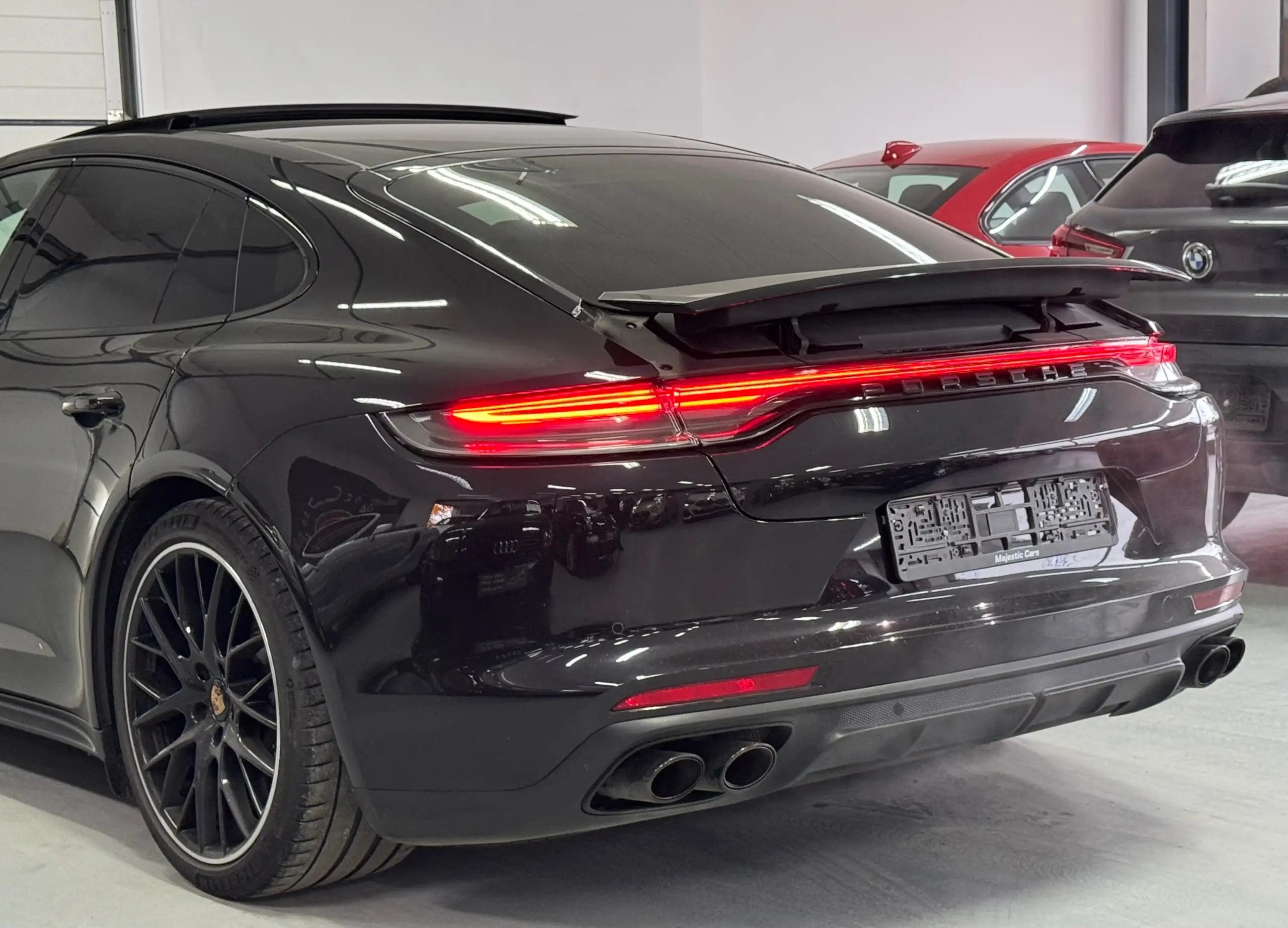 Porsche - Panamera