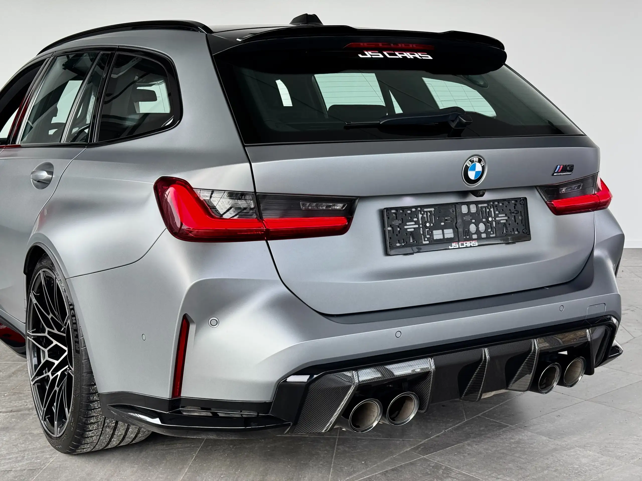 BMW - M3