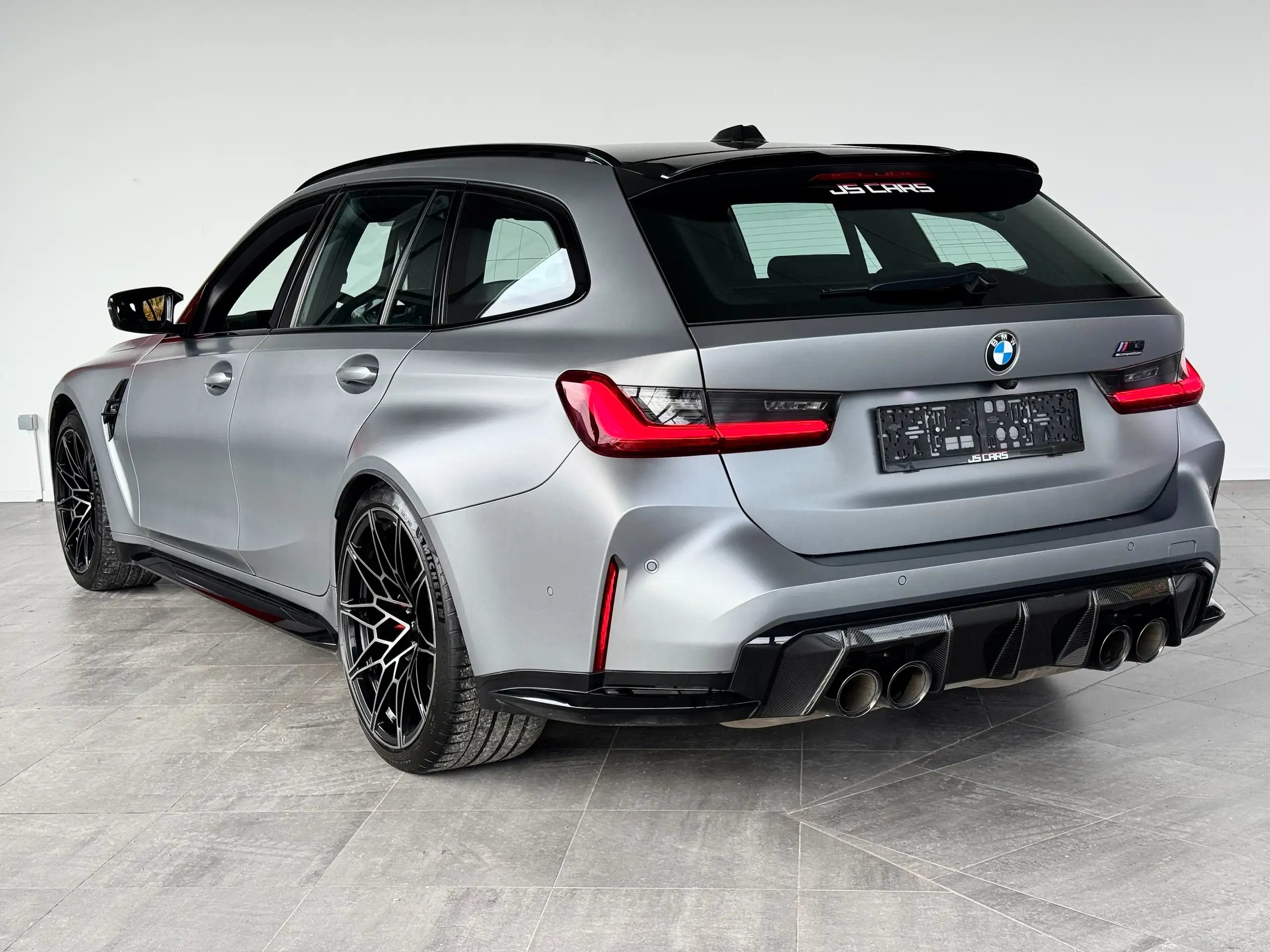 BMW - M3