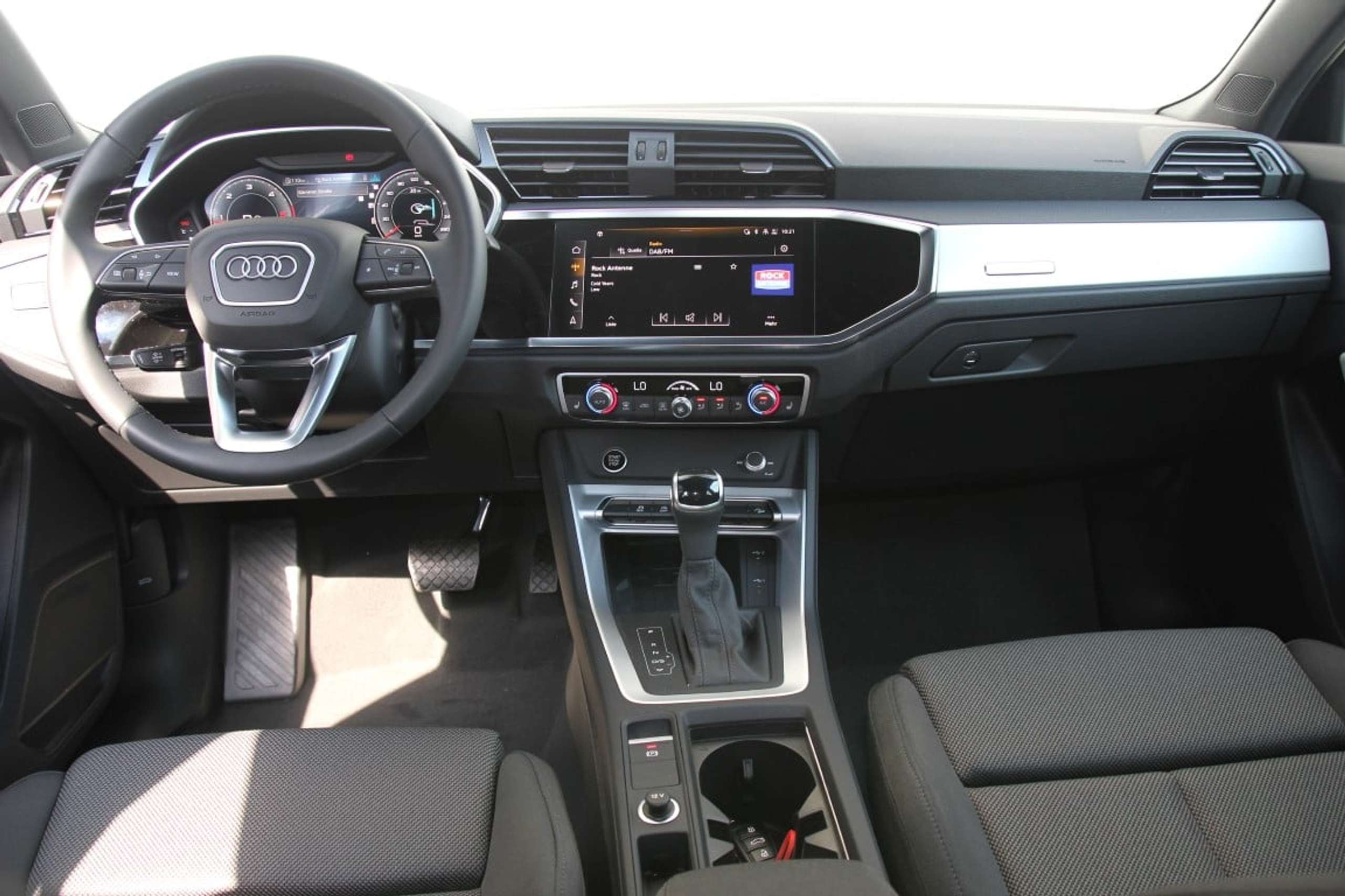 Audi - Q3