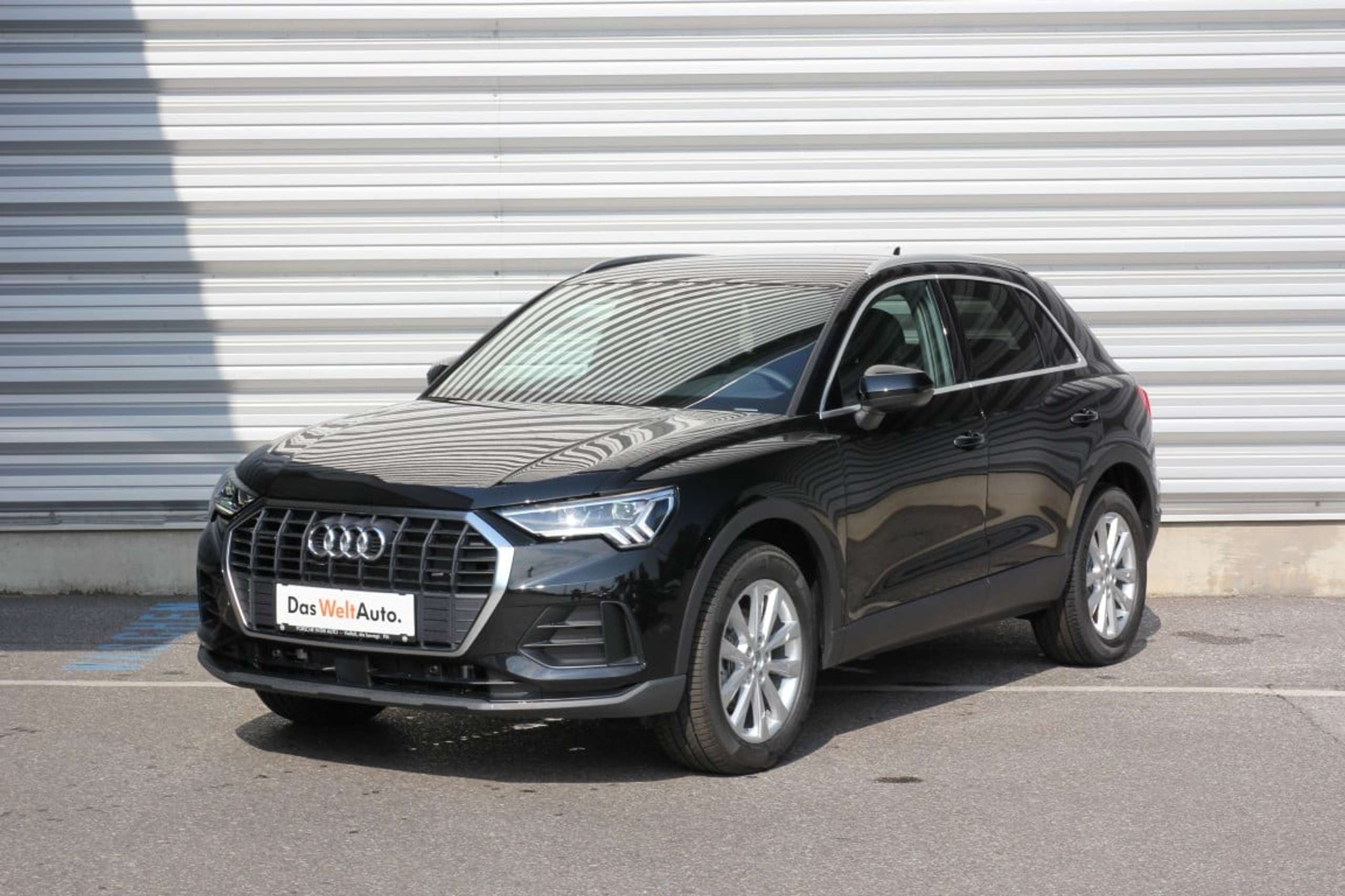 Audi - Q3