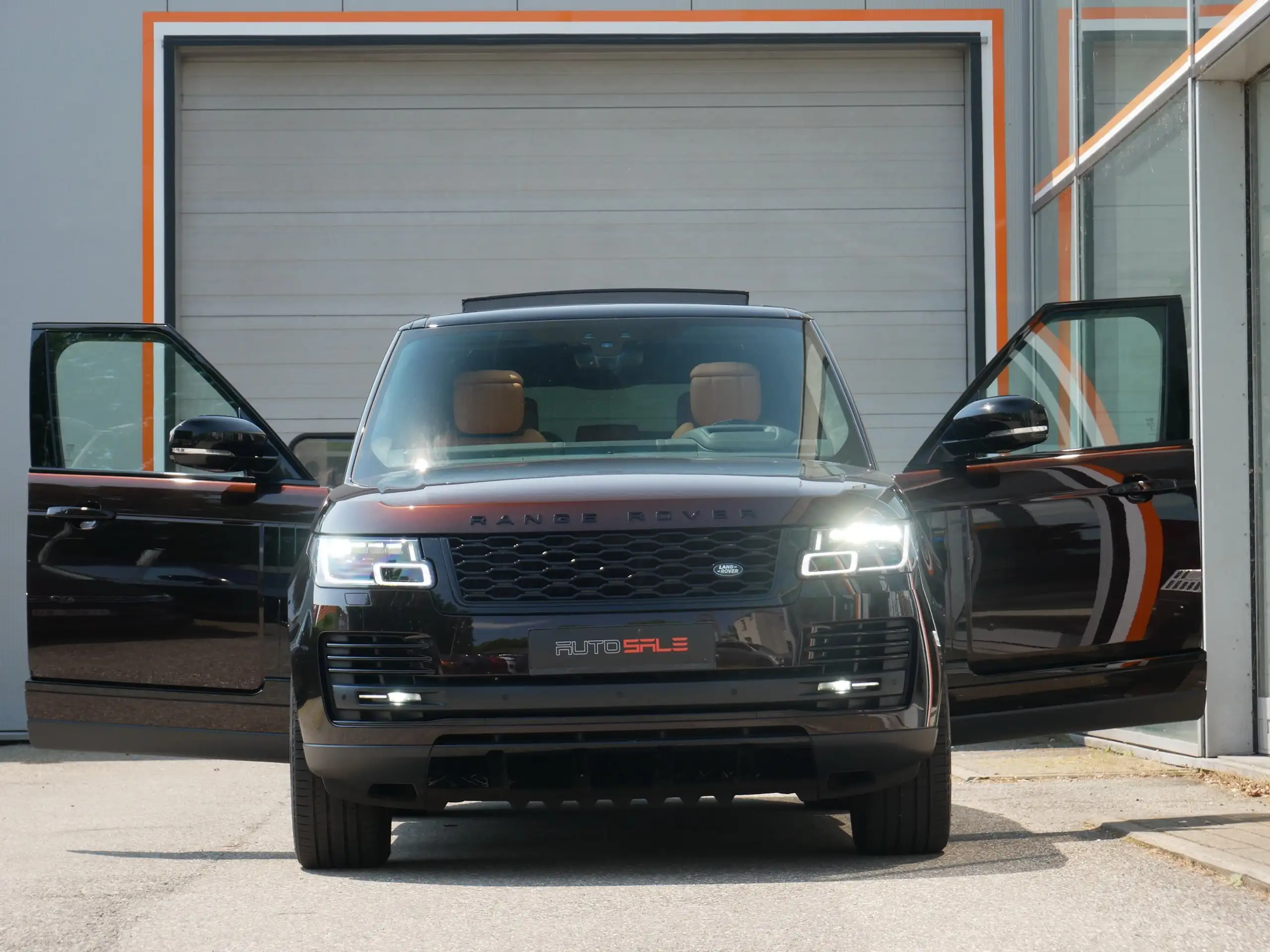 Land Rover - Range Rover