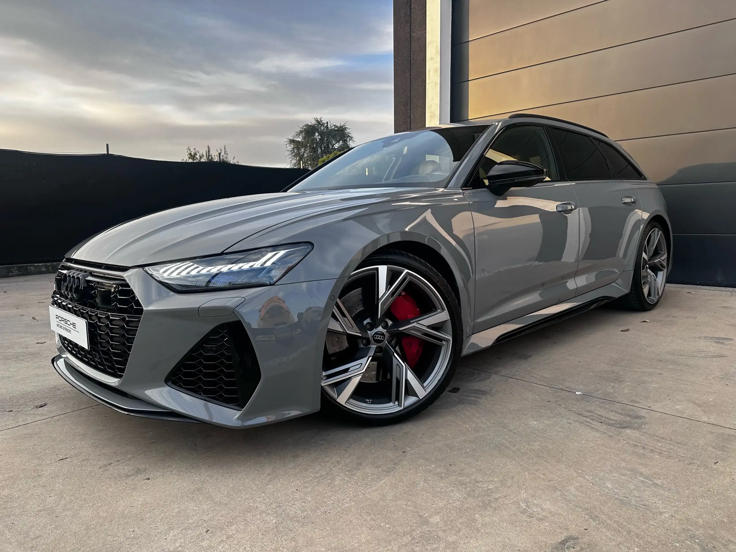 Audi - RS6