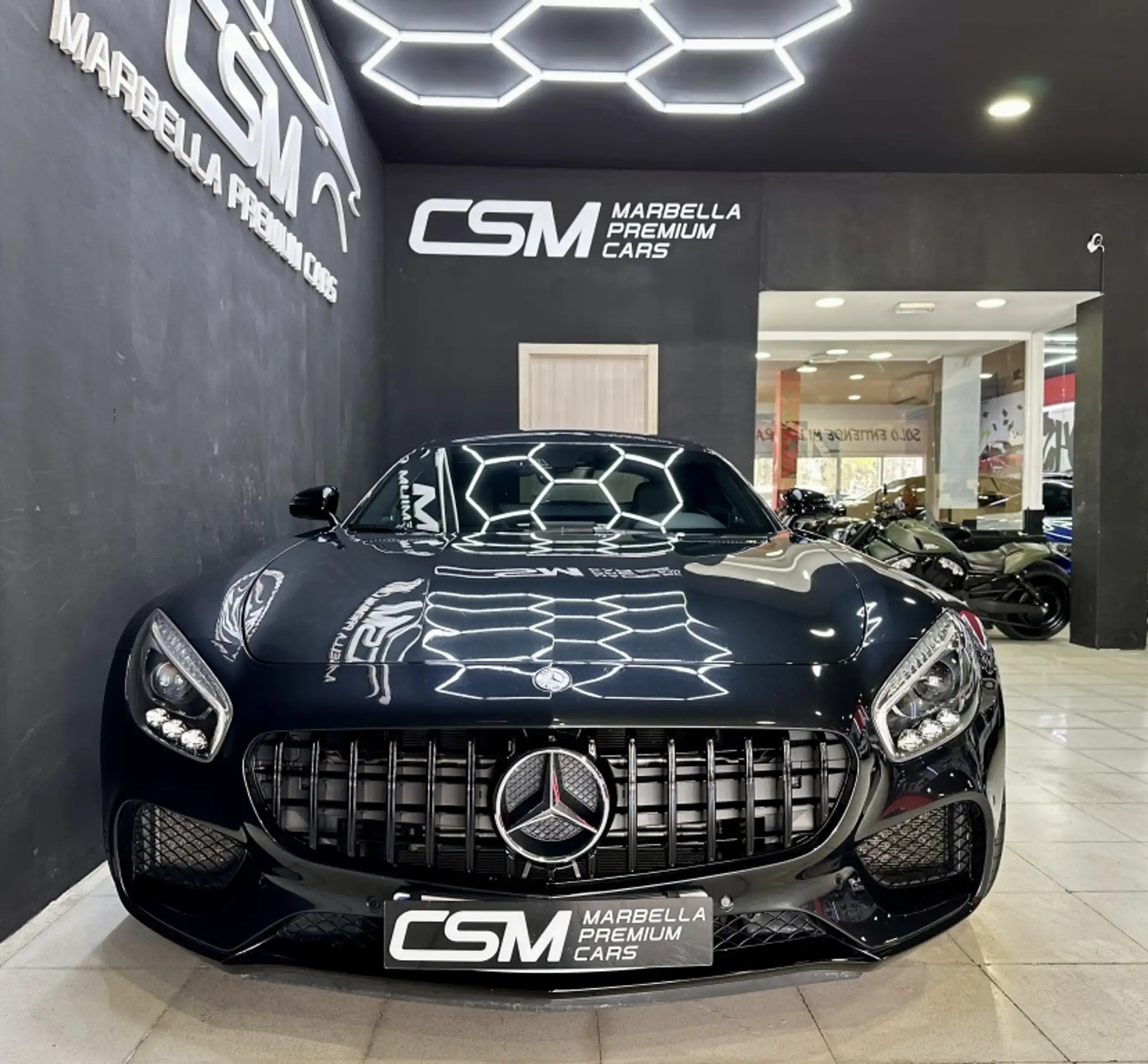 Mercedes-Benz - AMG GT