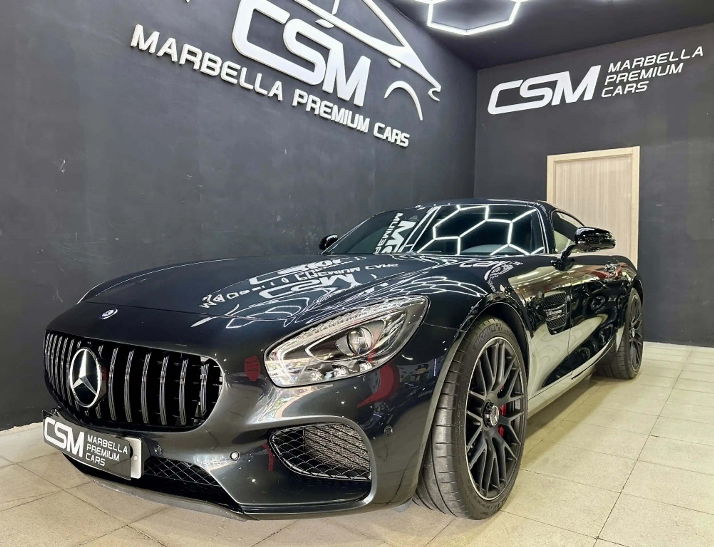 Mercedes-Benz - AMG GT