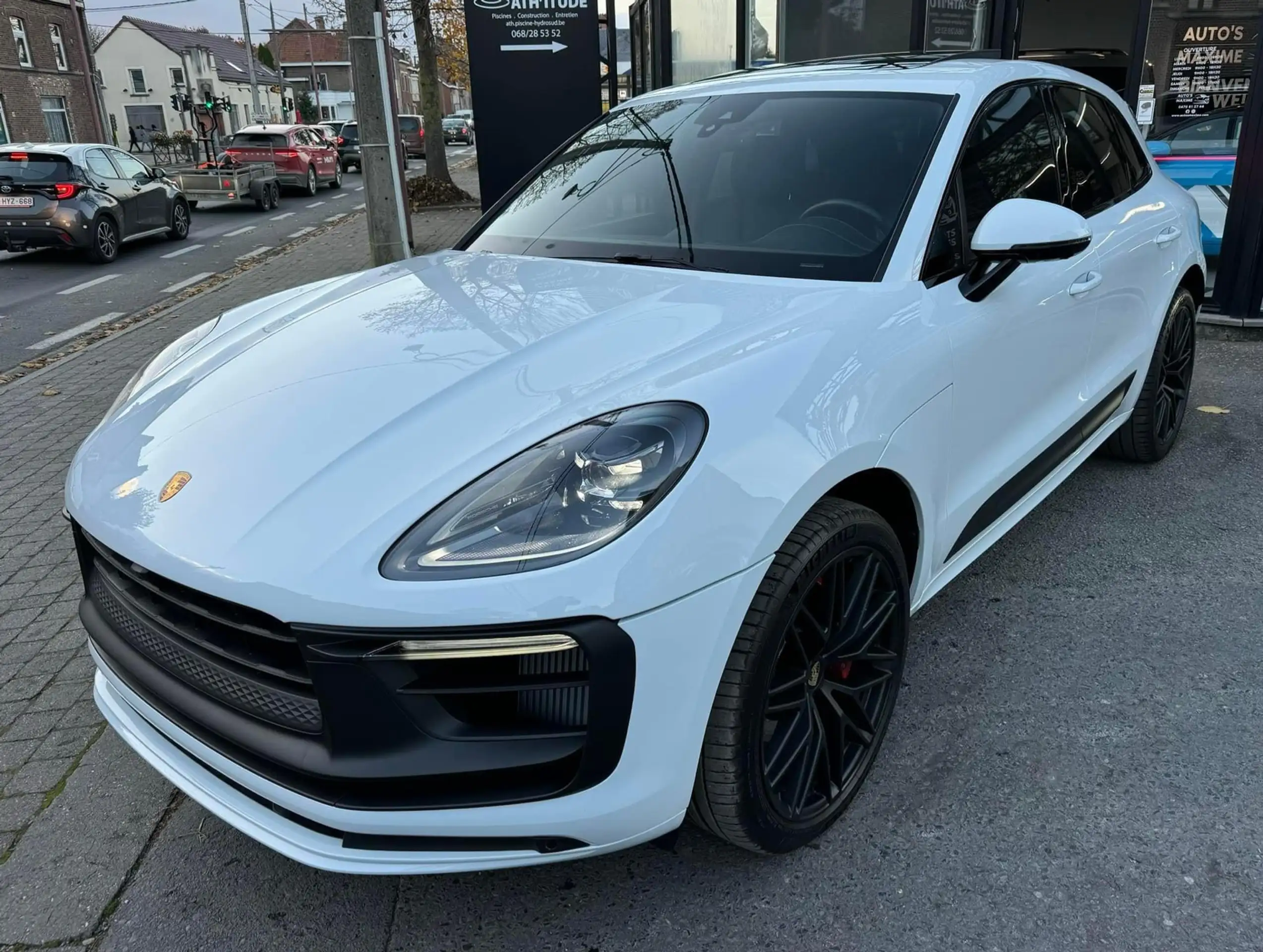 Porsche - Macan