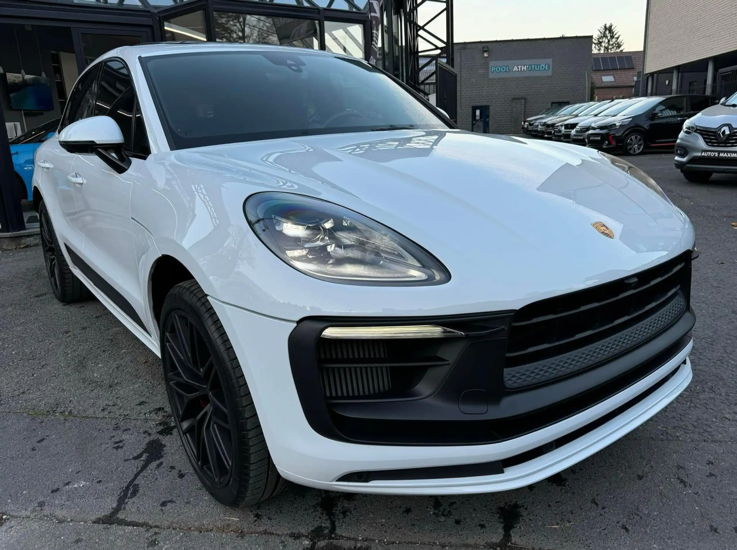 Porsche - Macan