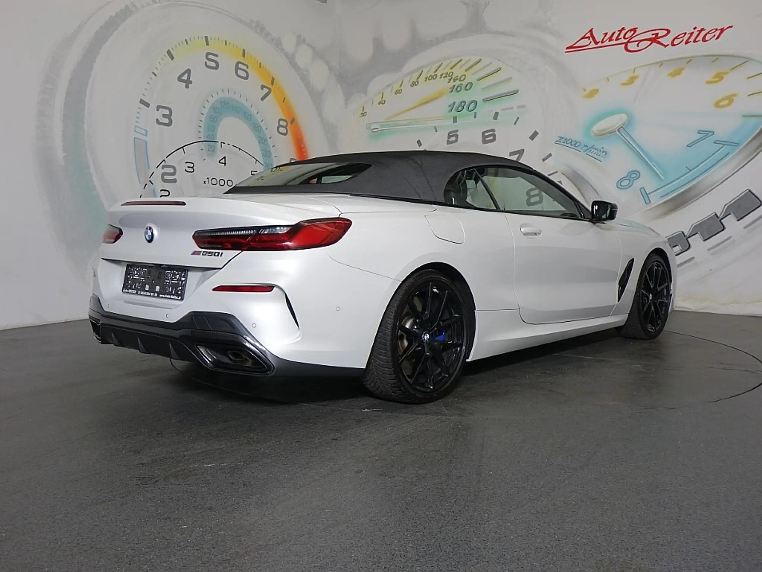 BMW - M850