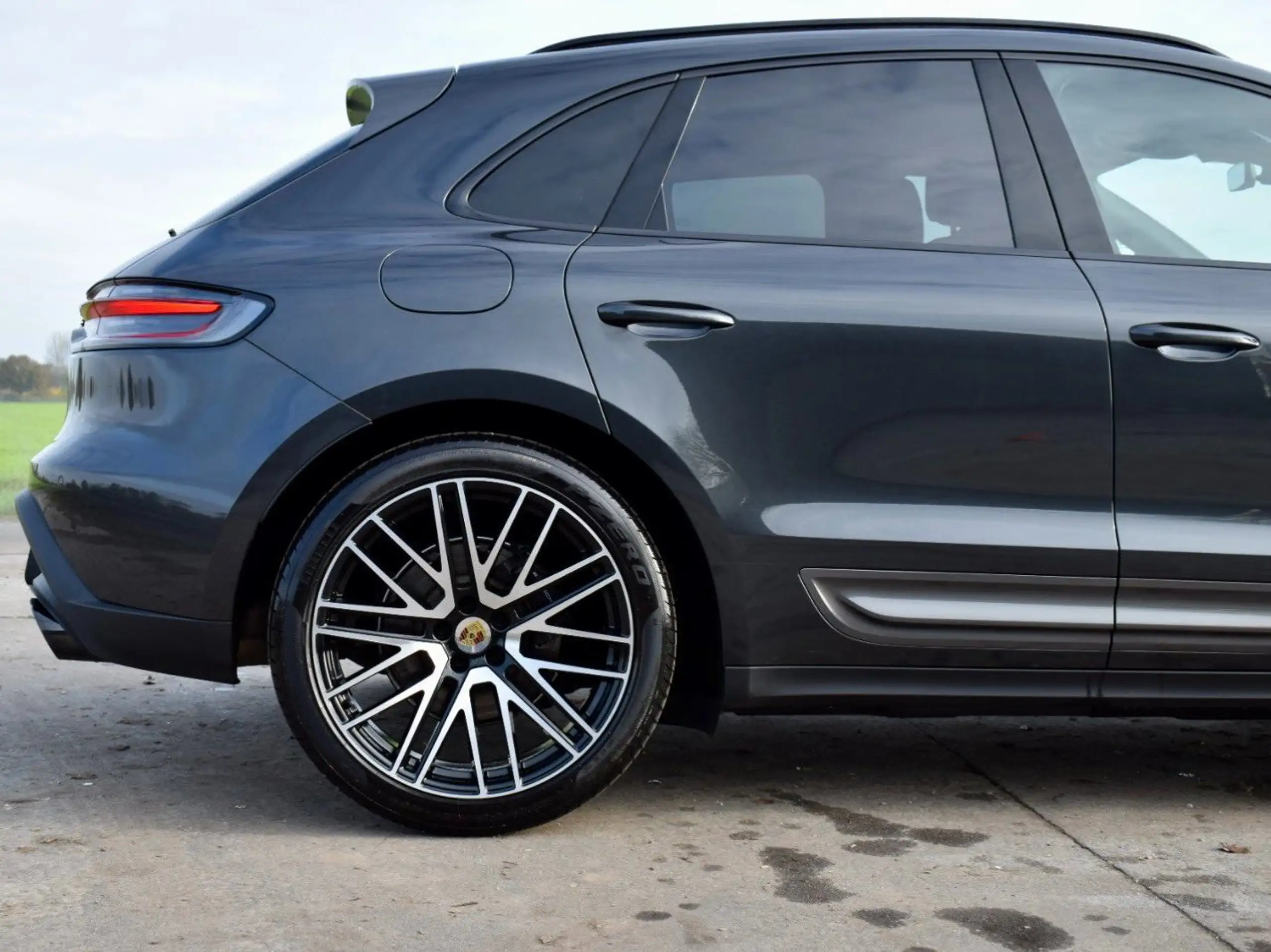 Porsche - Macan