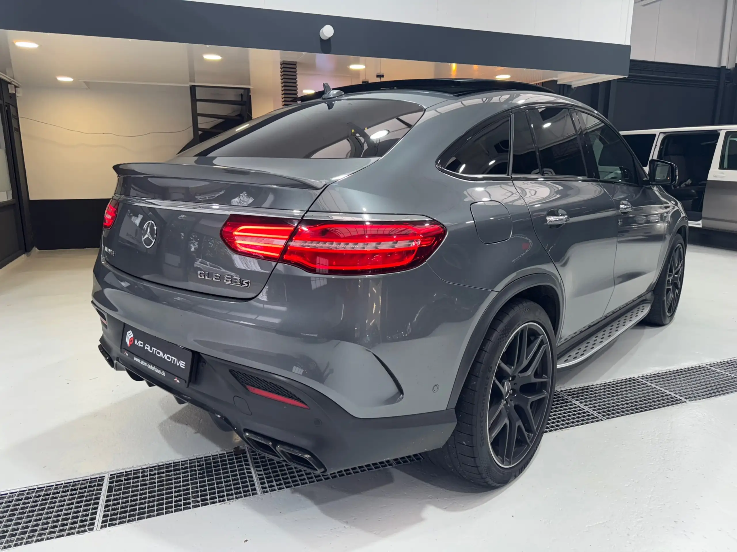 Mercedes-Benz - GLE 63 AMG