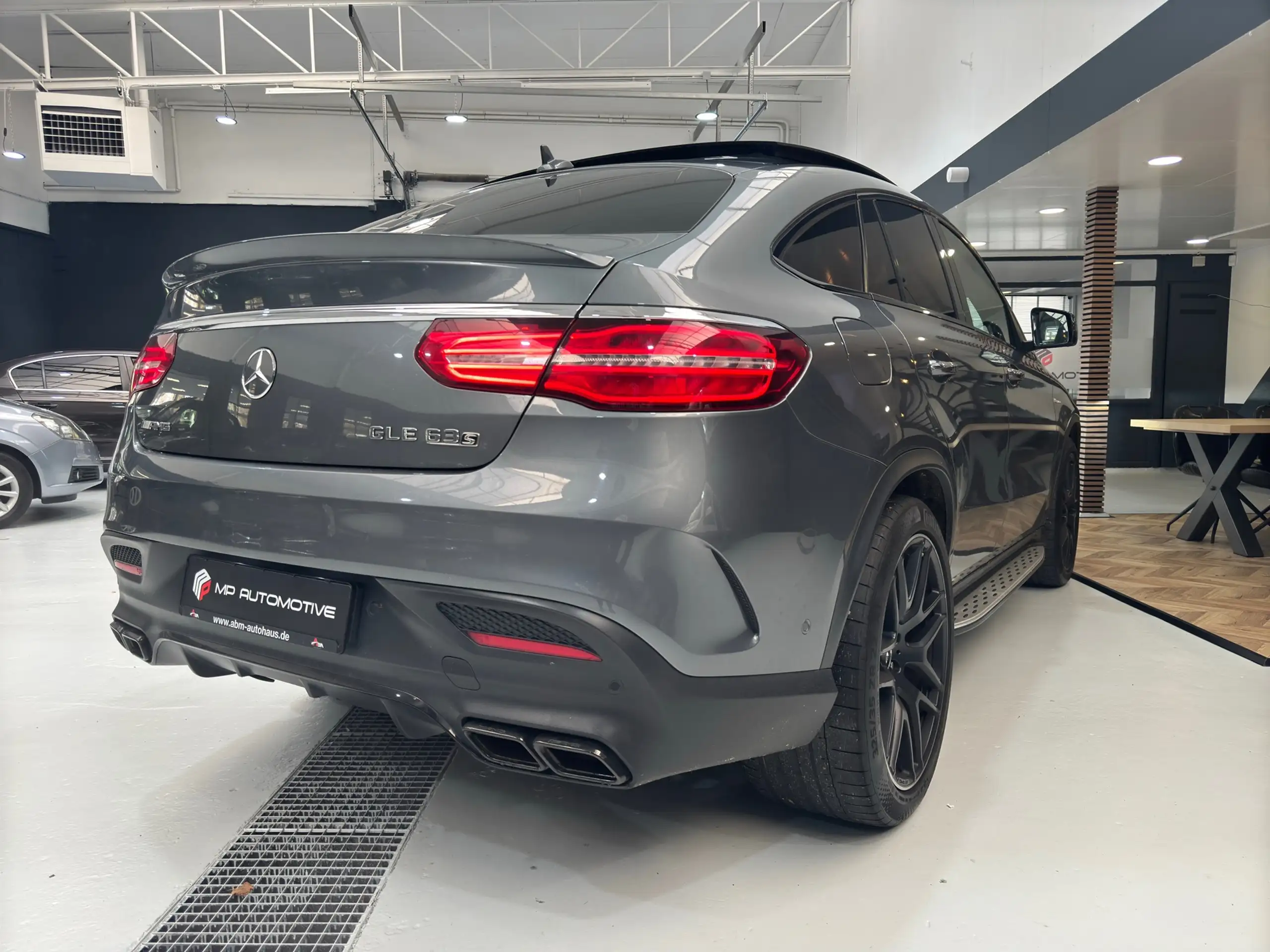 Mercedes-Benz - GLE 63 AMG