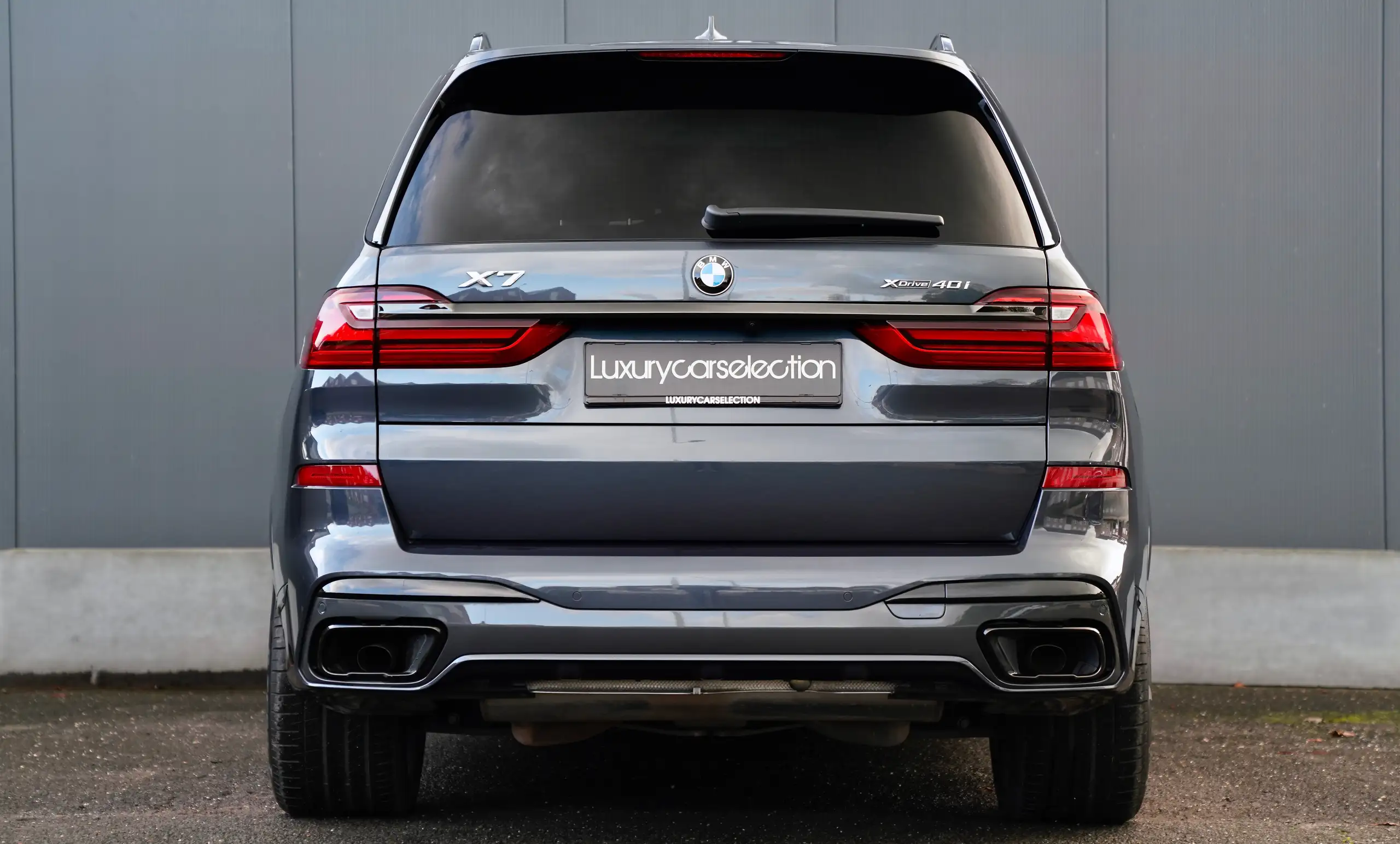 BMW - X7