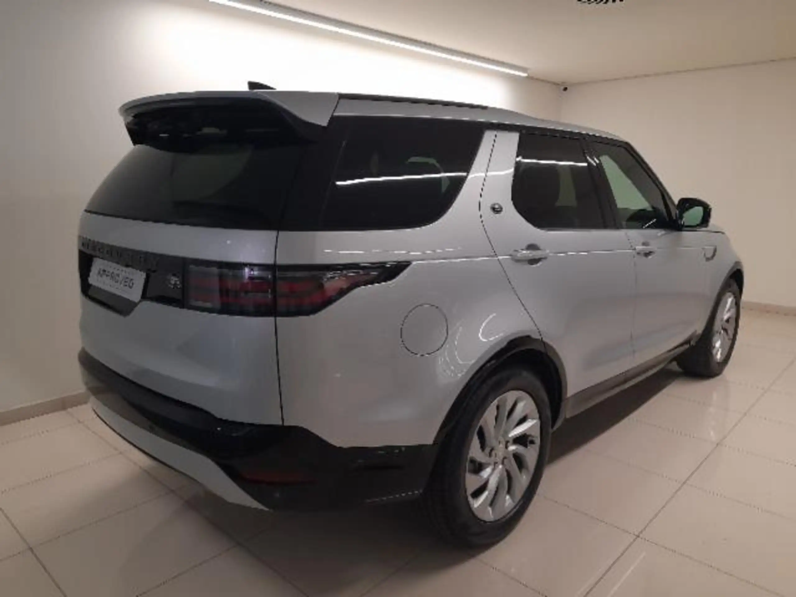 Land Rover - Discovery