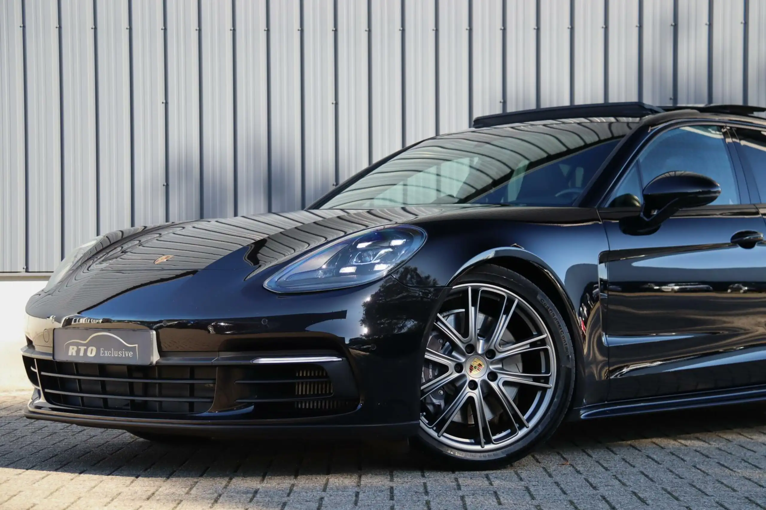 Porsche - Panamera