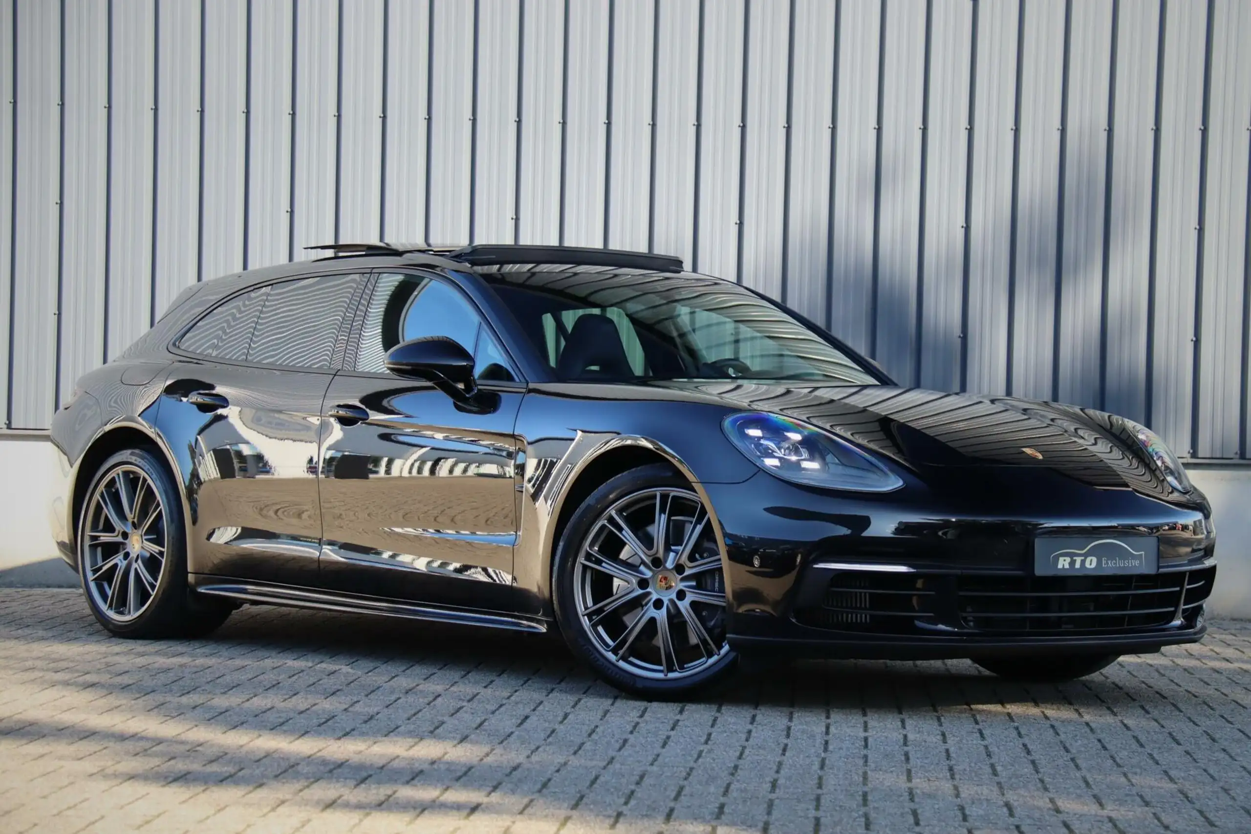 Porsche - Panamera