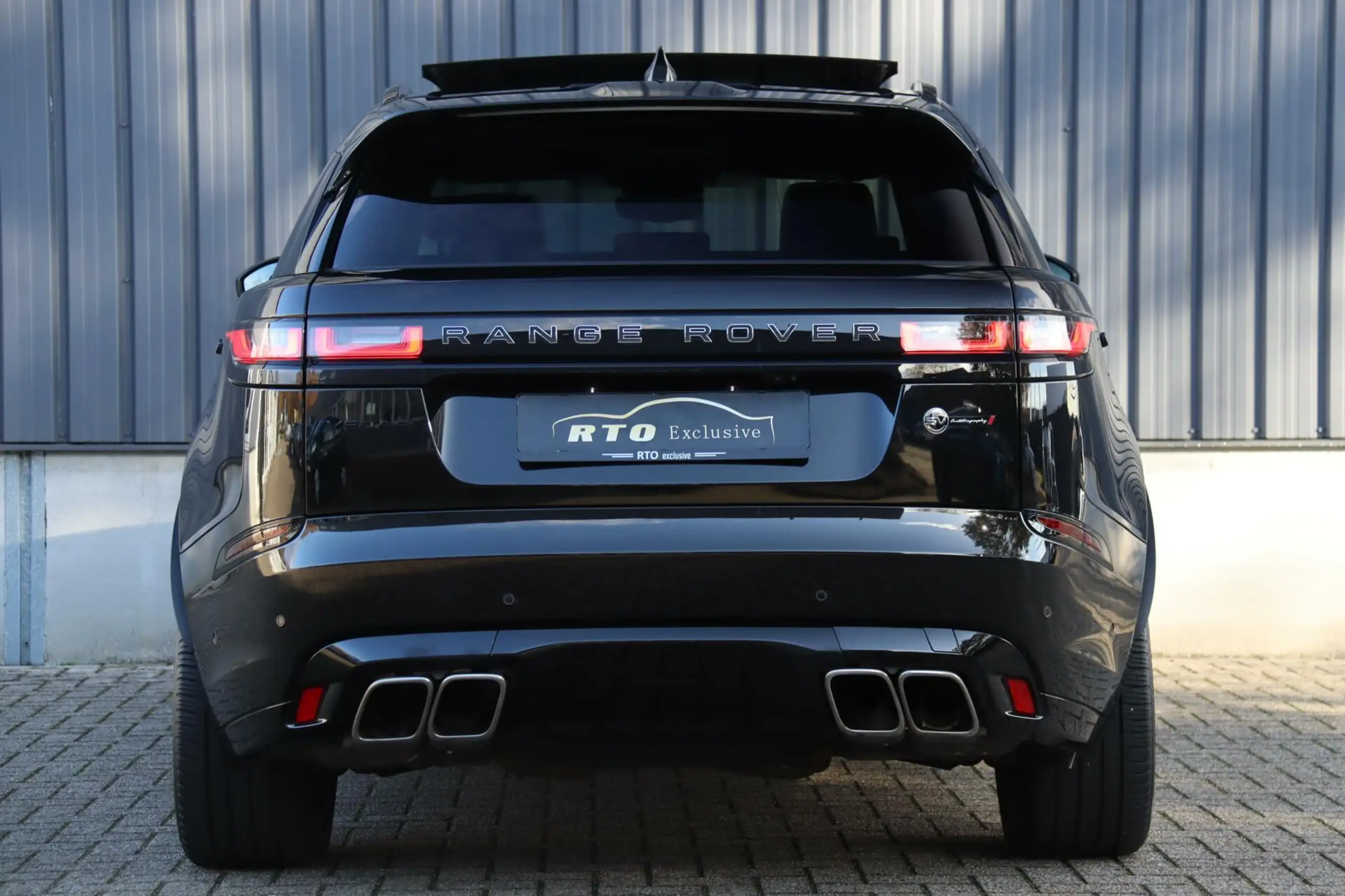 Land Rover - Range Rover Velar