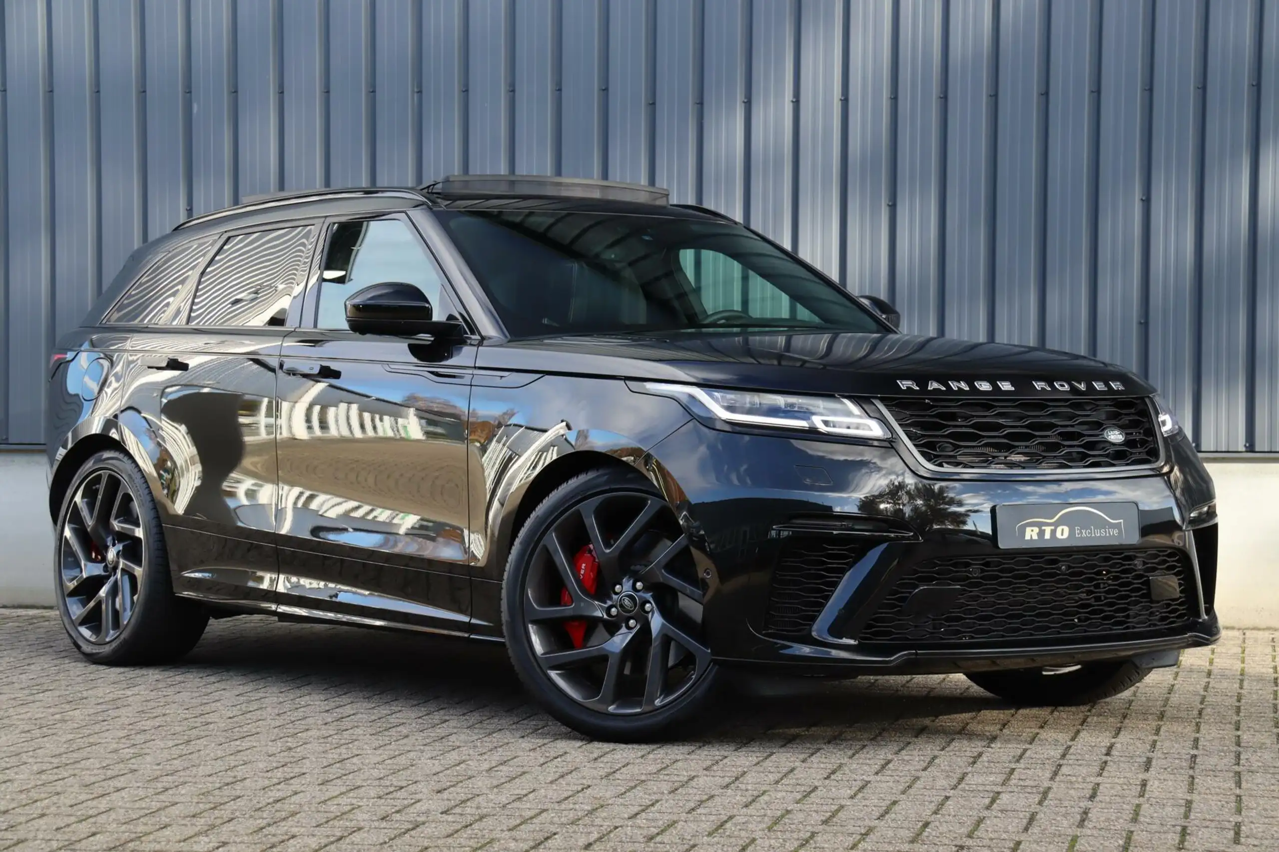 Land Rover - Range Rover Velar