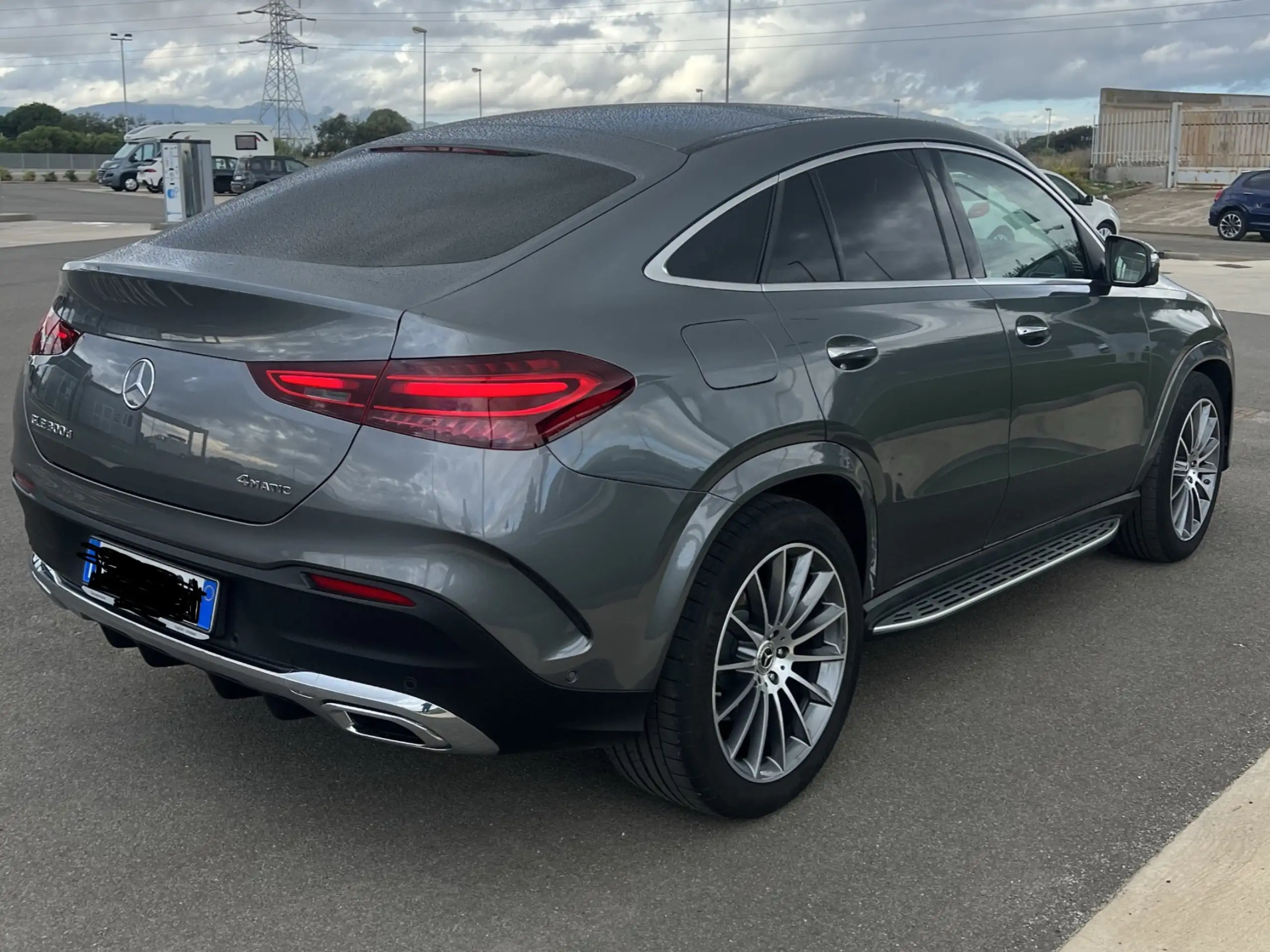 Mercedes-Benz - GLE 300