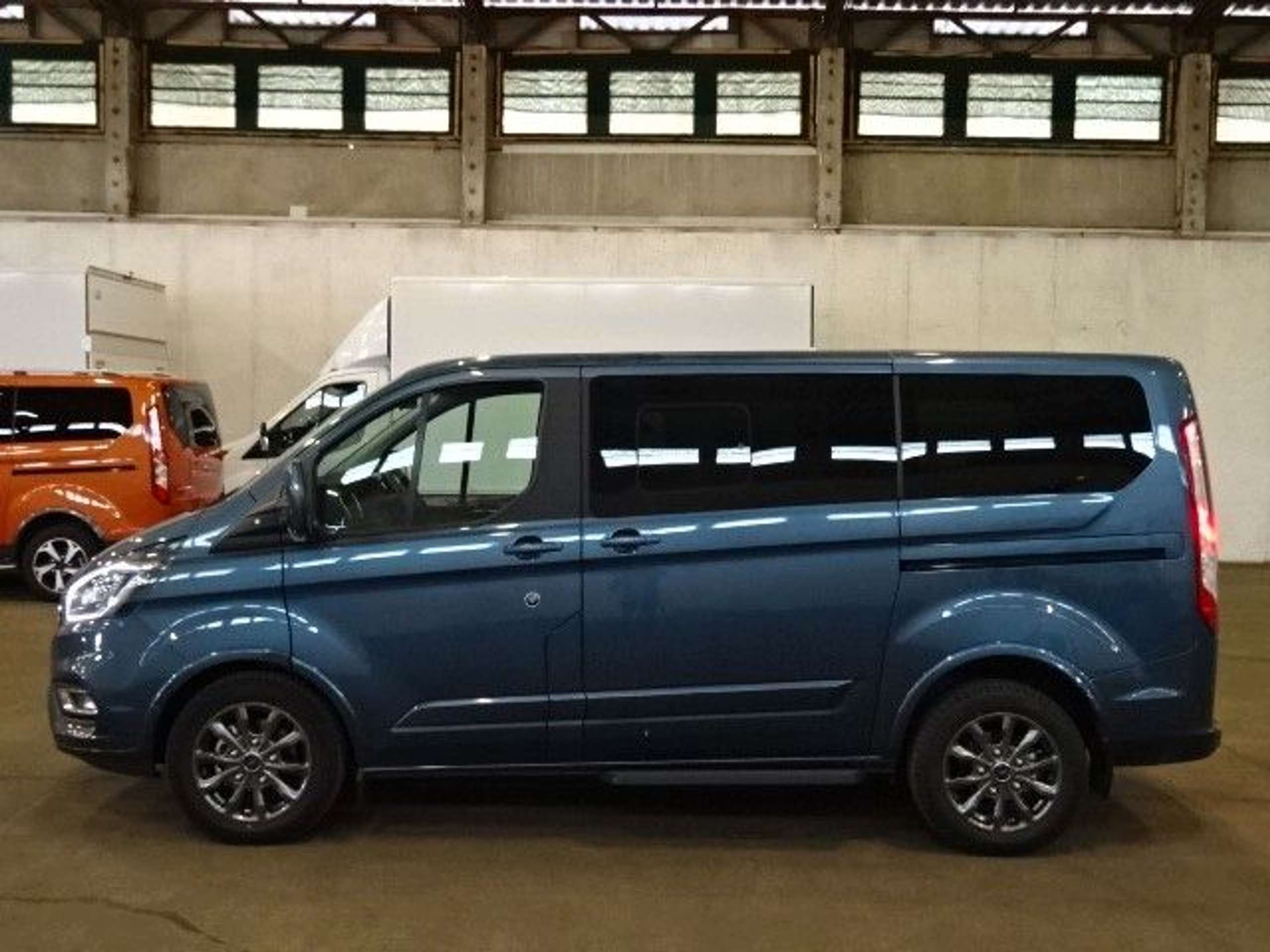 Ford - Tourneo Custom