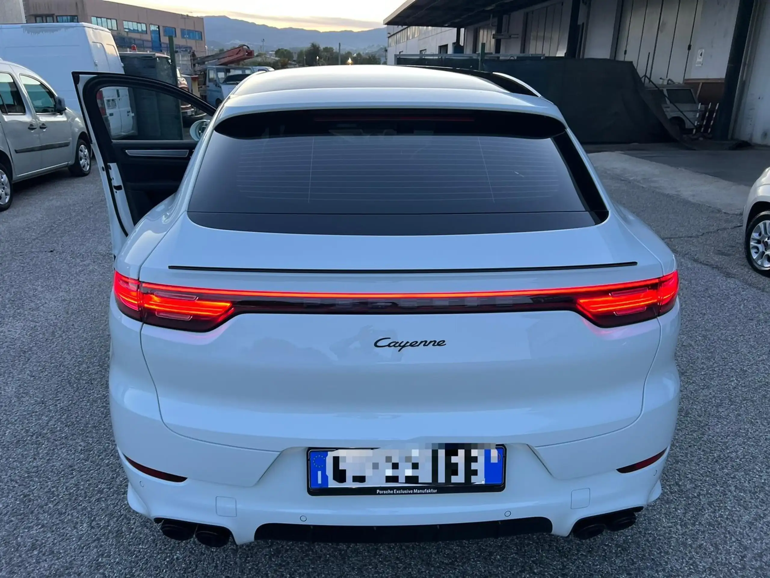 Porsche - Cayenne