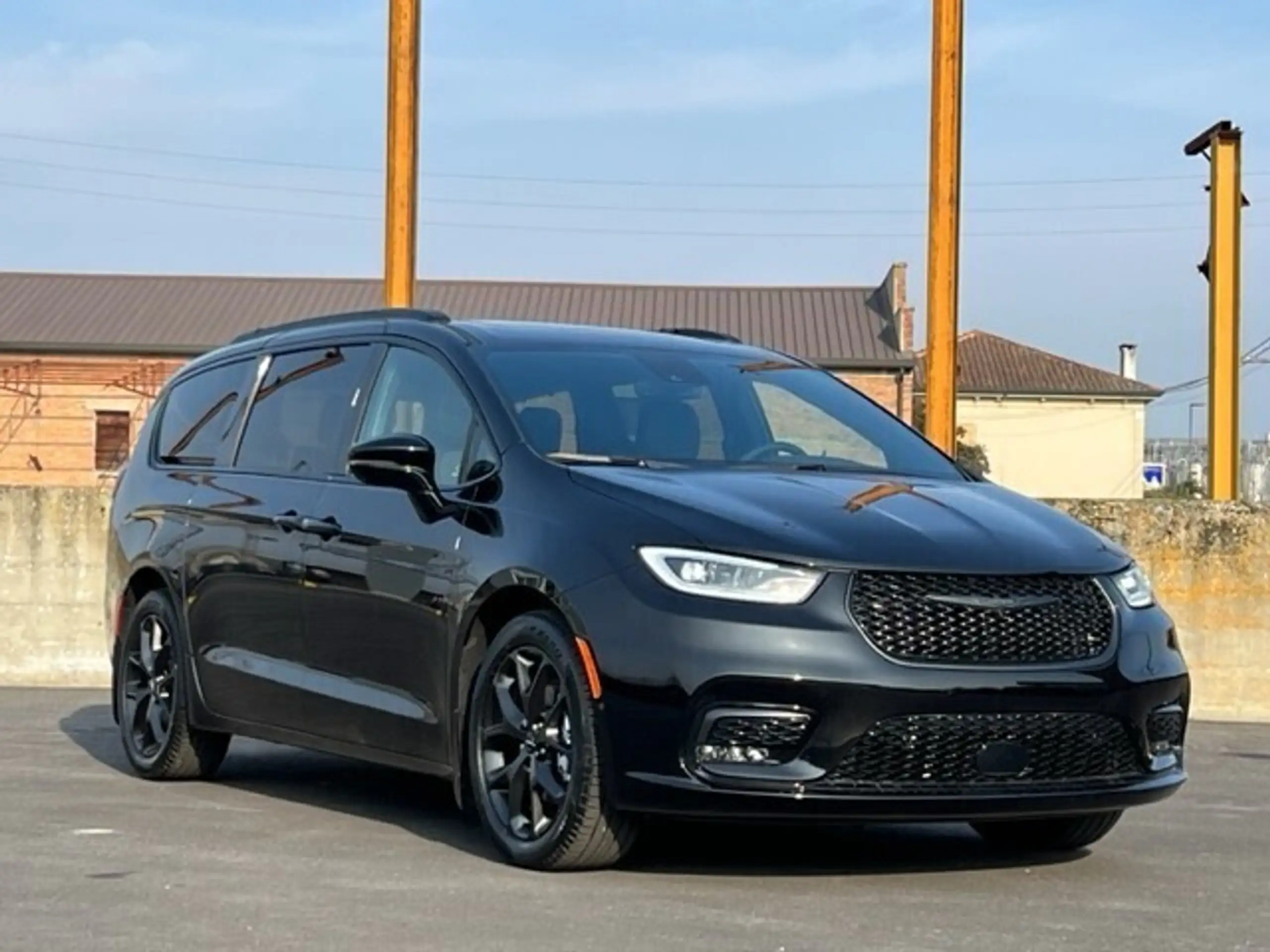 Chrysler - Pacifica