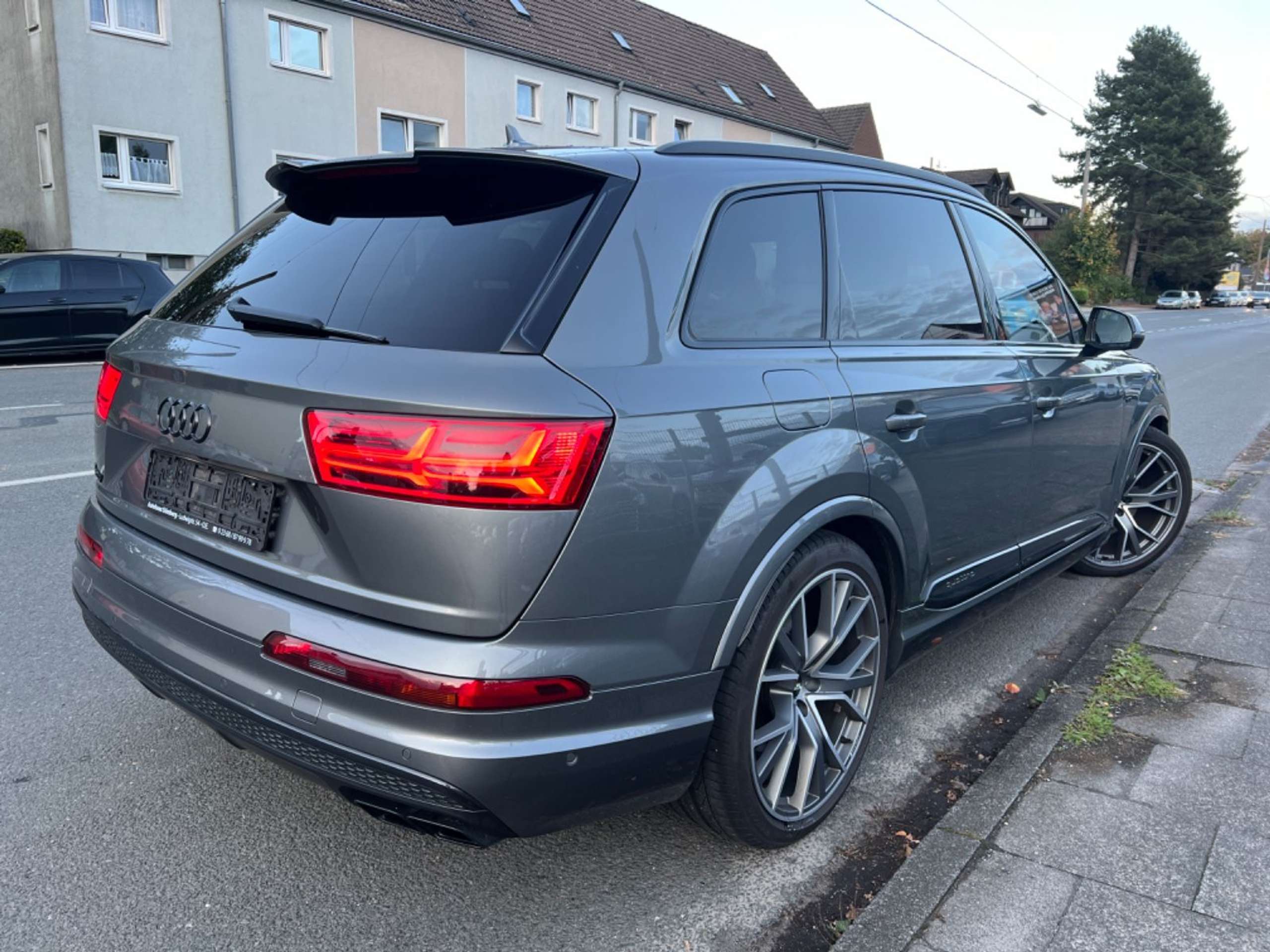 Audi - SQ7