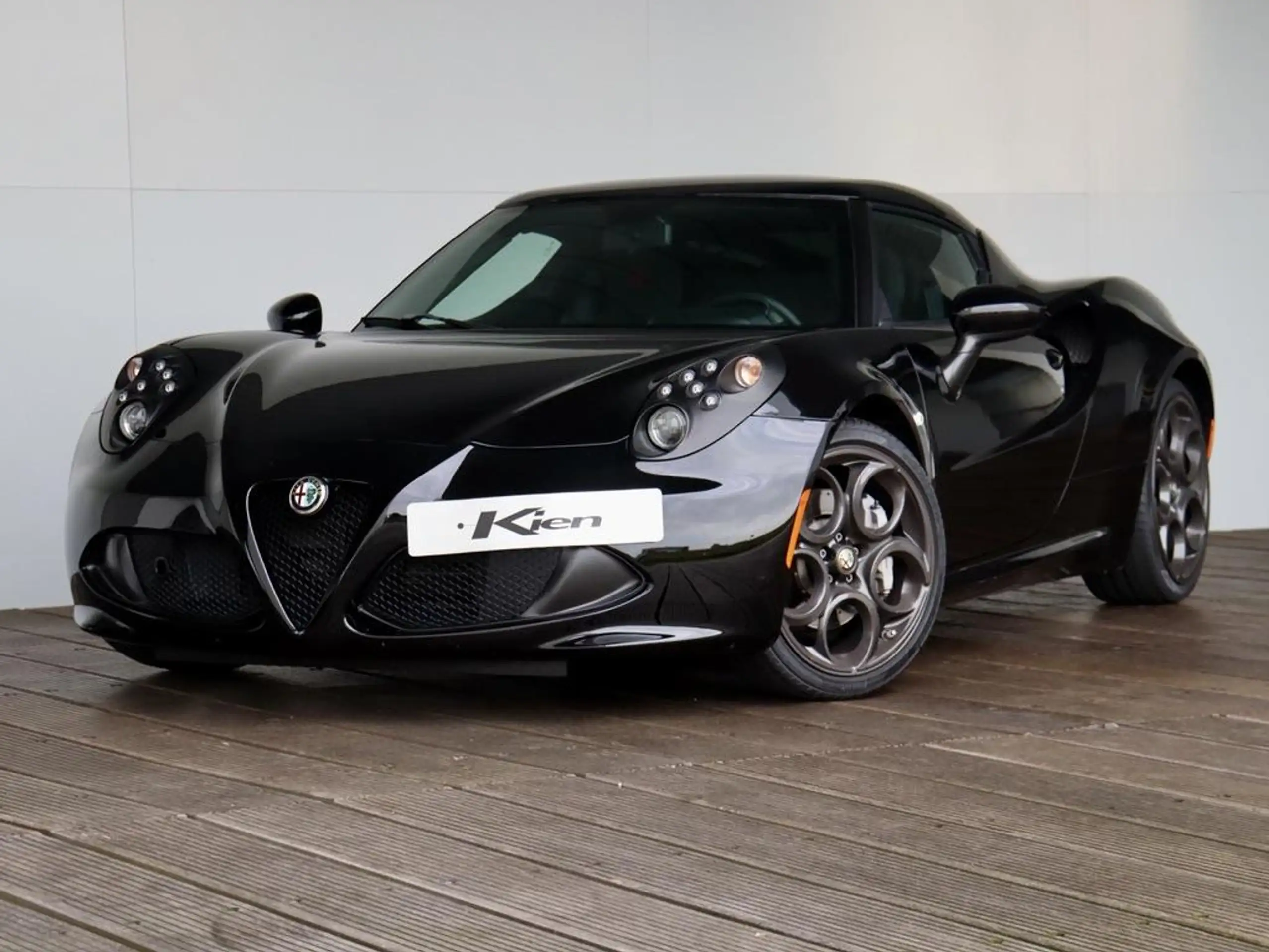 Alfa Romeo - 4C