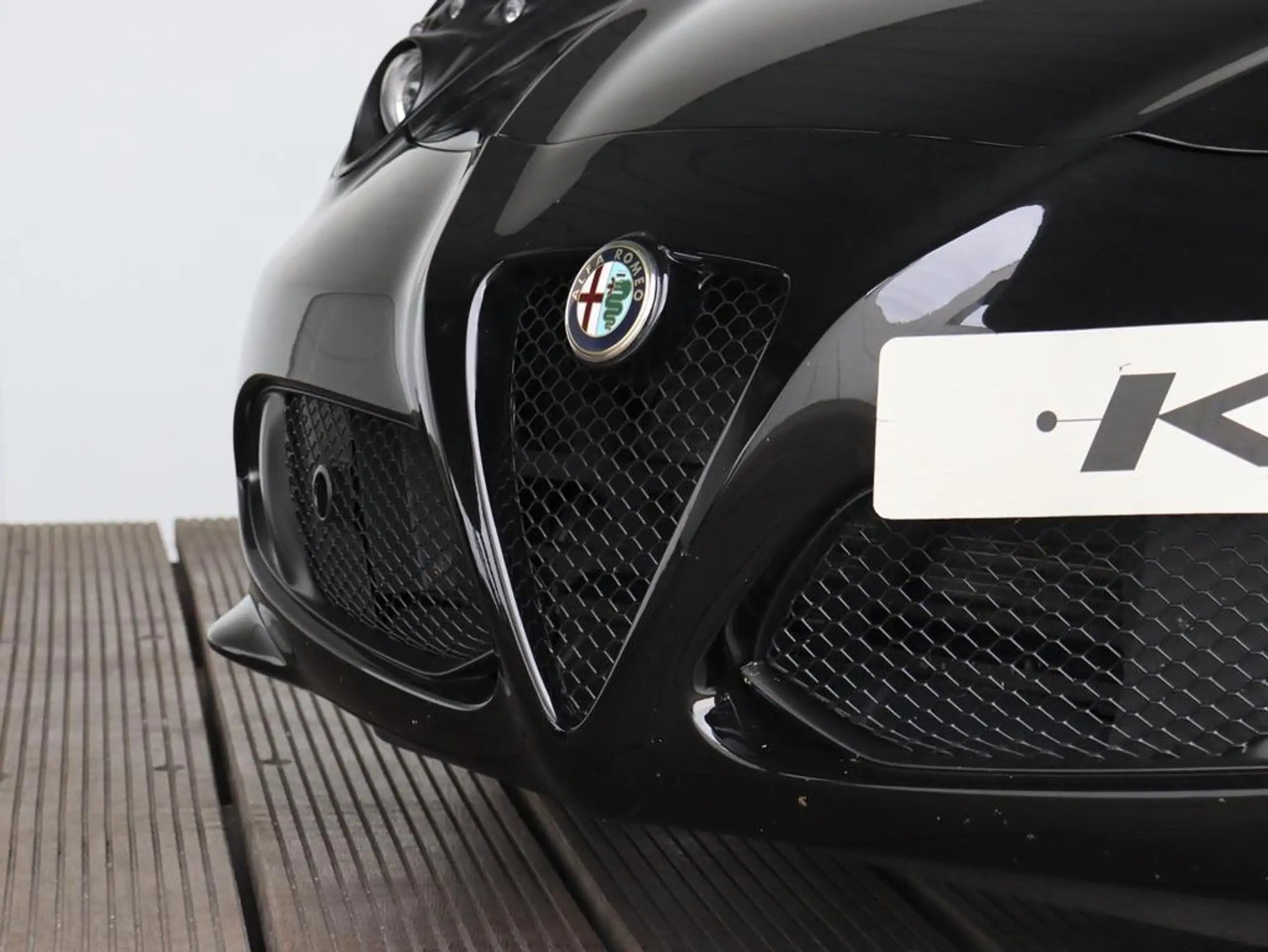 Alfa Romeo - 4C