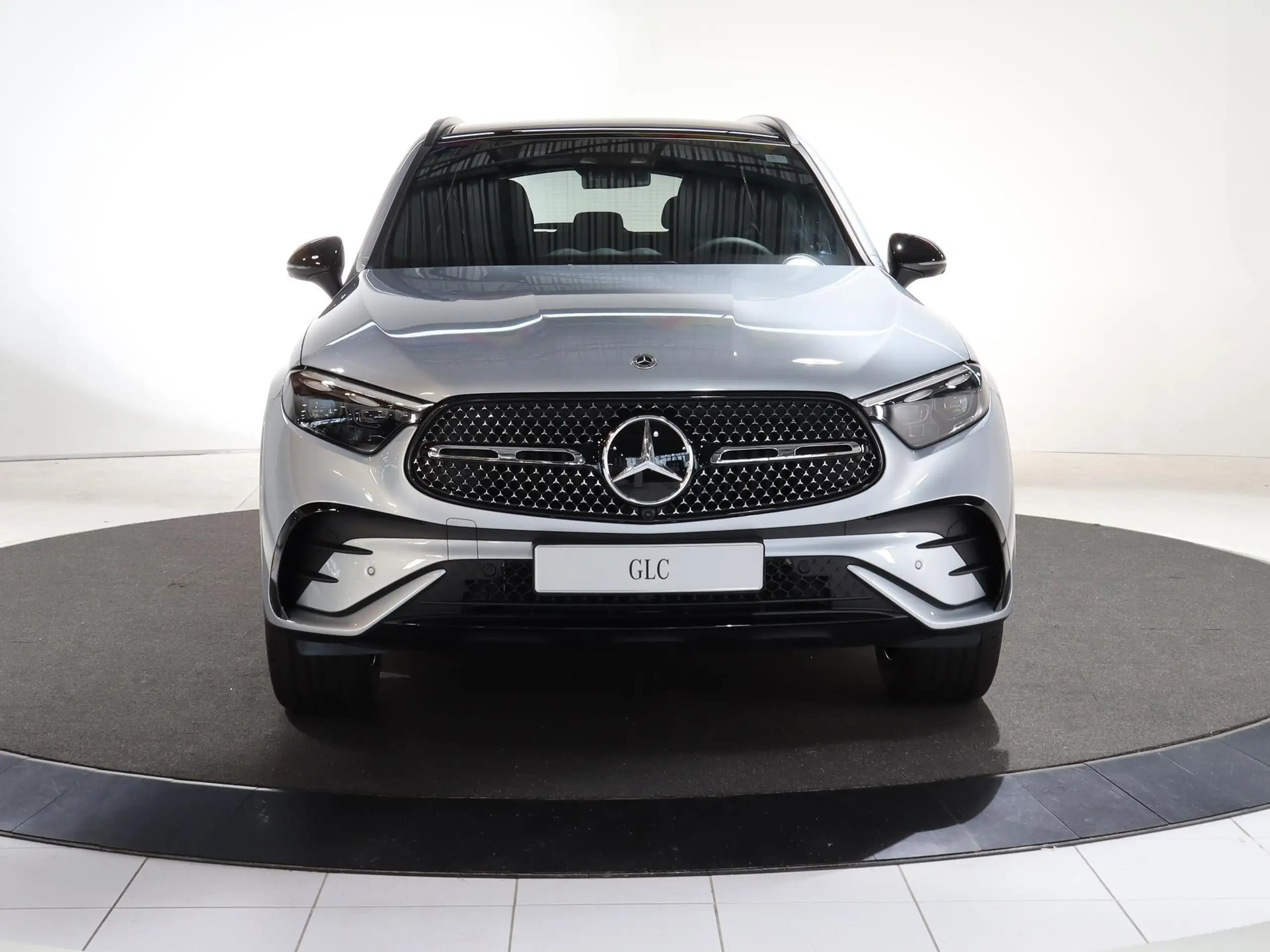 Mercedes-Benz - GLC 300