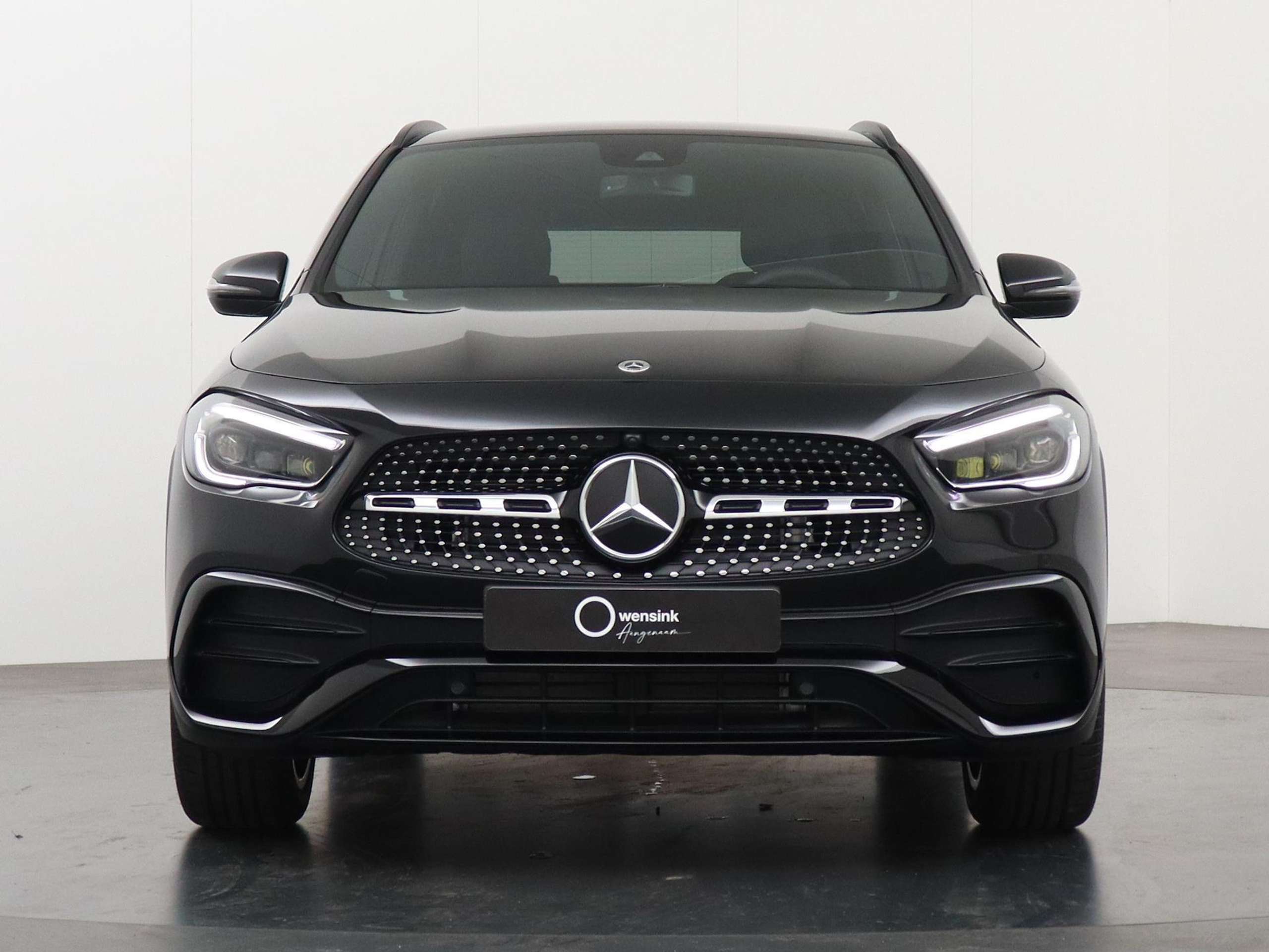 Mercedes-Benz - GLA 180