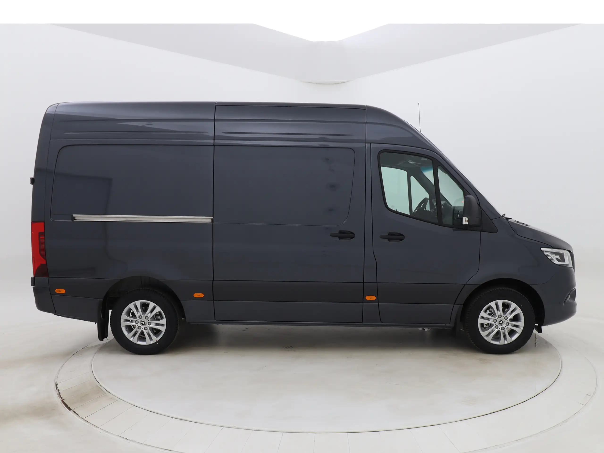 Mercedes-Benz - Sprinter