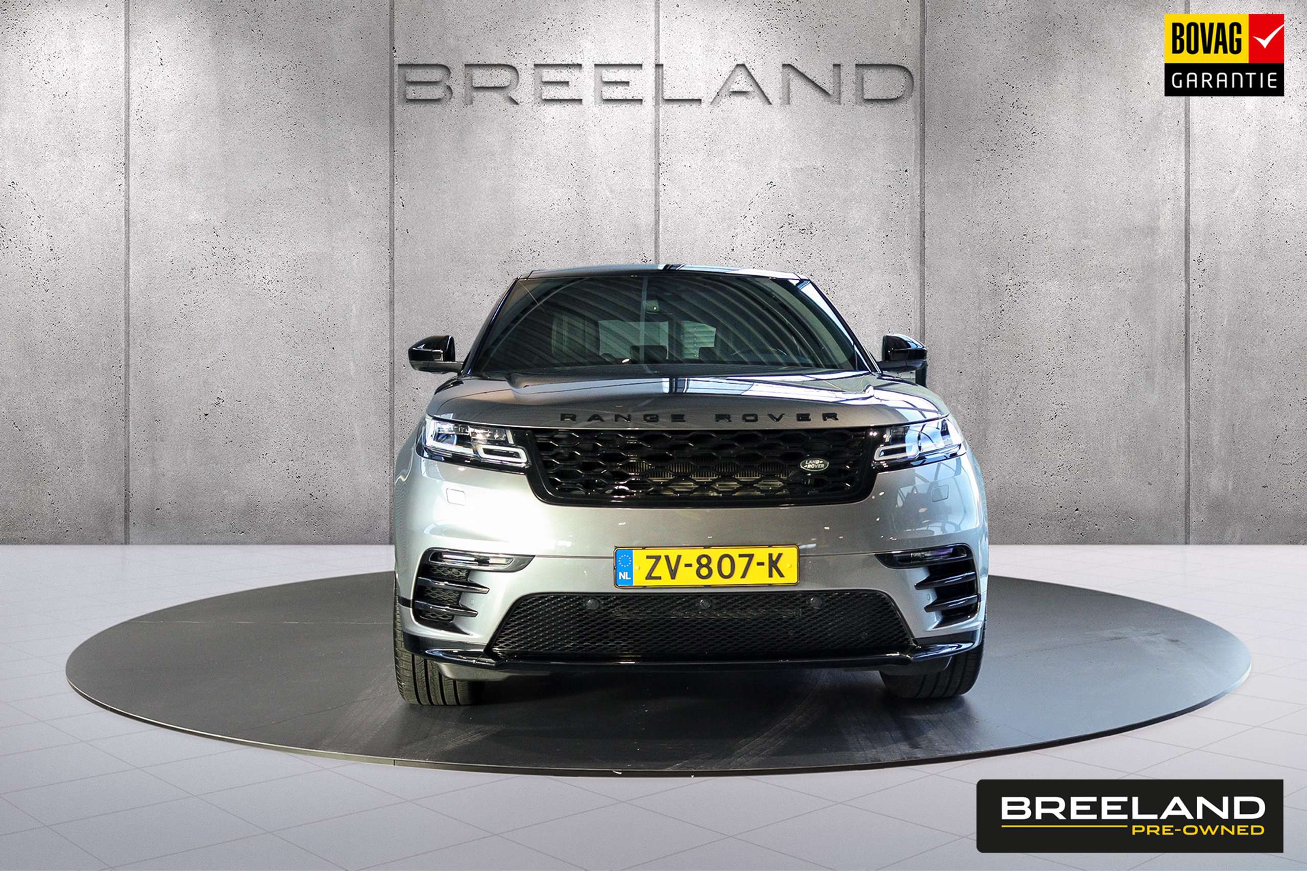 Land Rover - Range Rover Velar