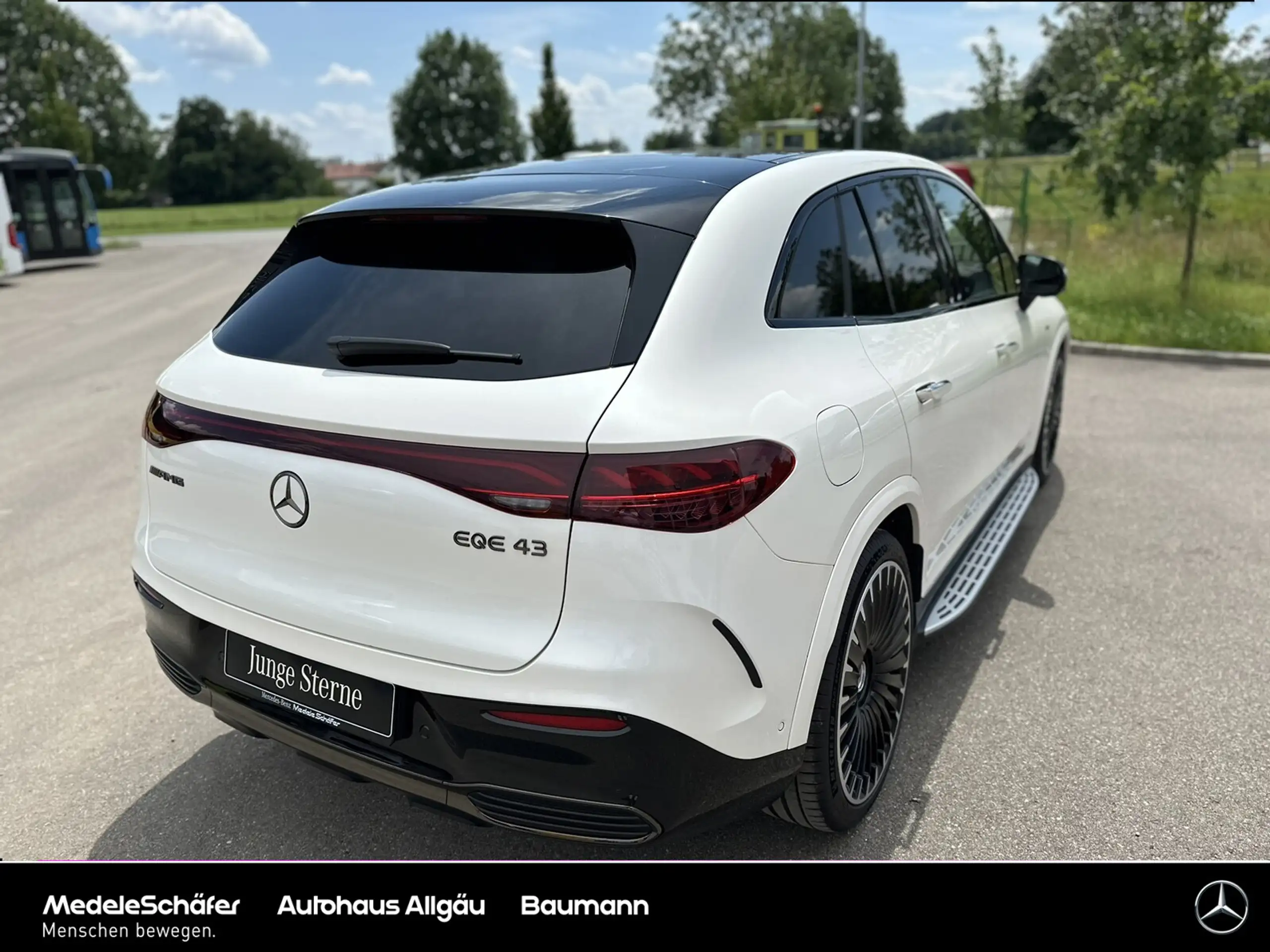 Mercedes-Benz - EQE SUV