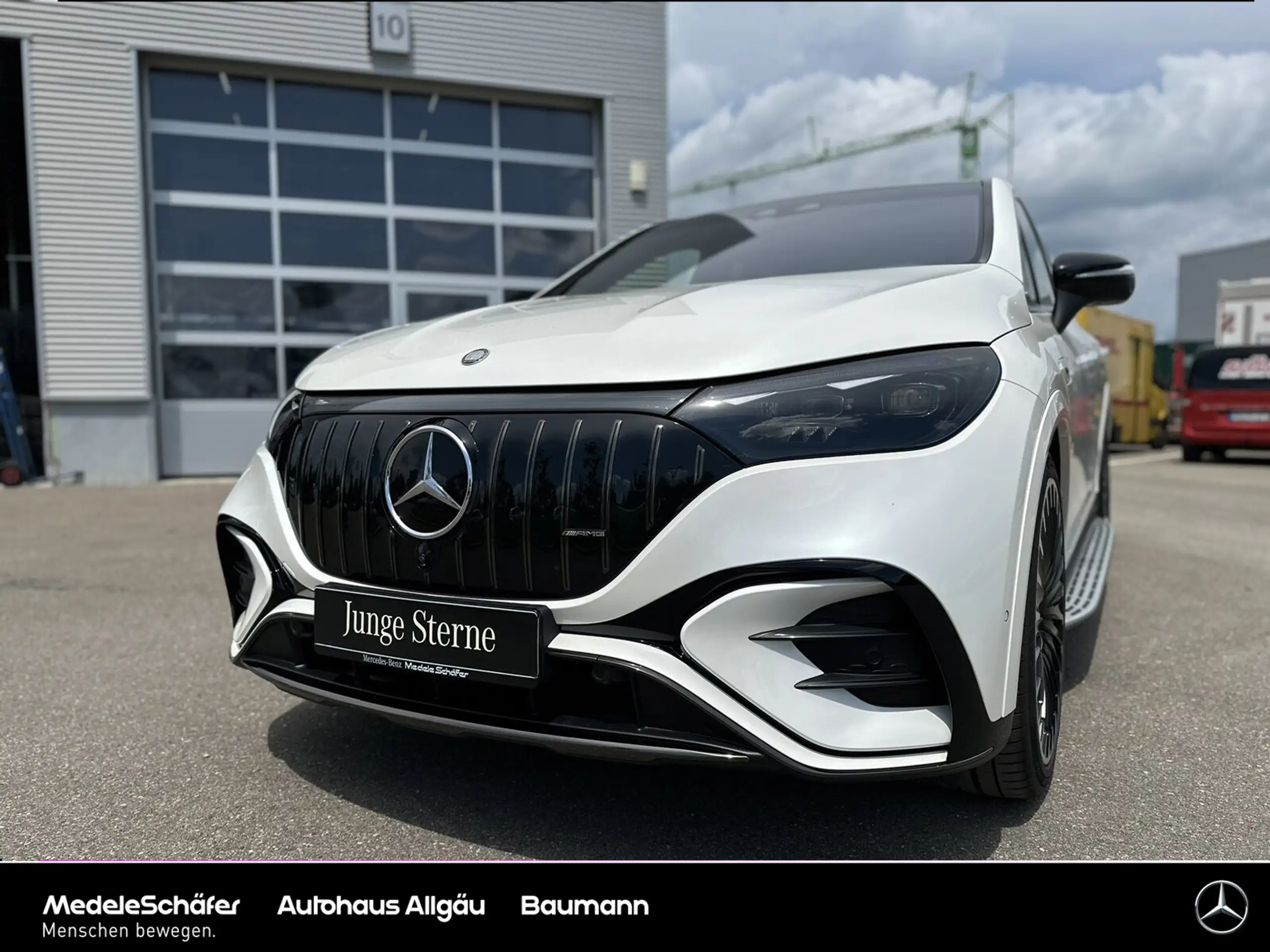 Mercedes-Benz - EQE SUV