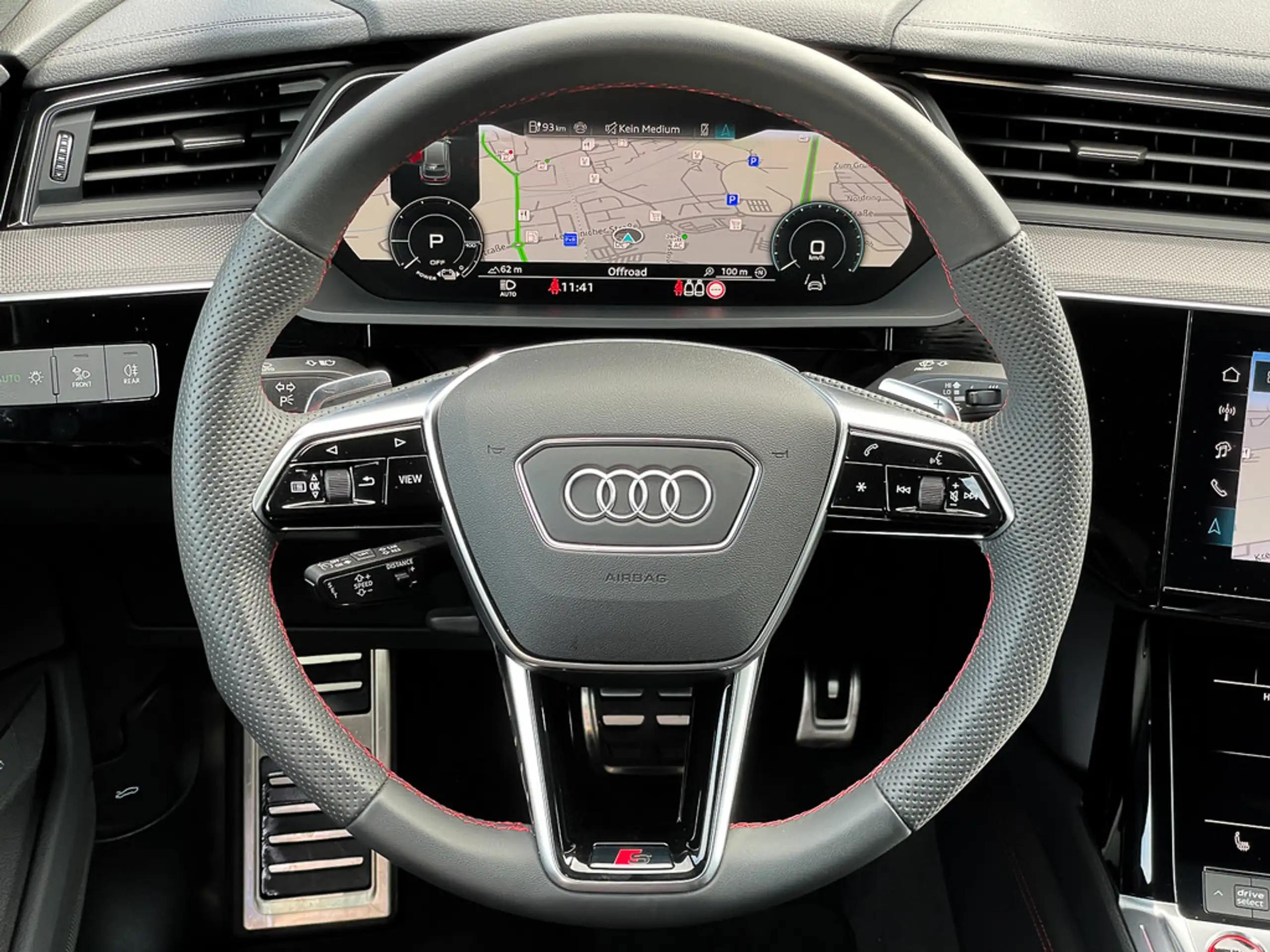 Audi - SQ8