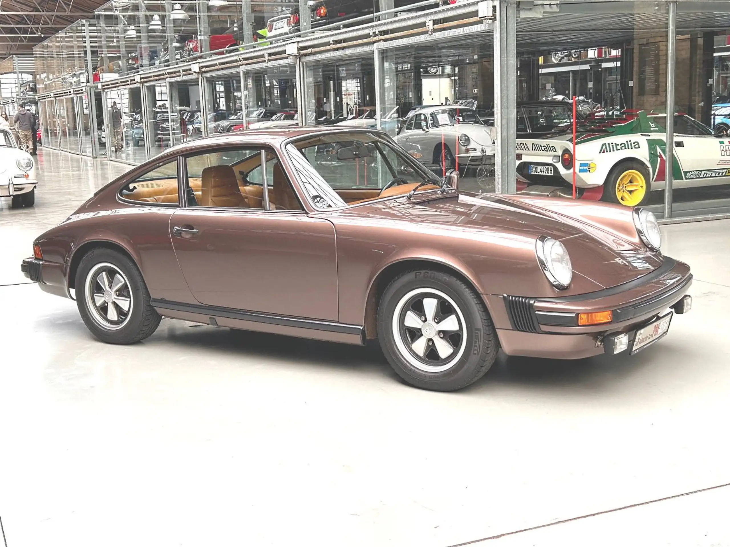 Porsche - 911