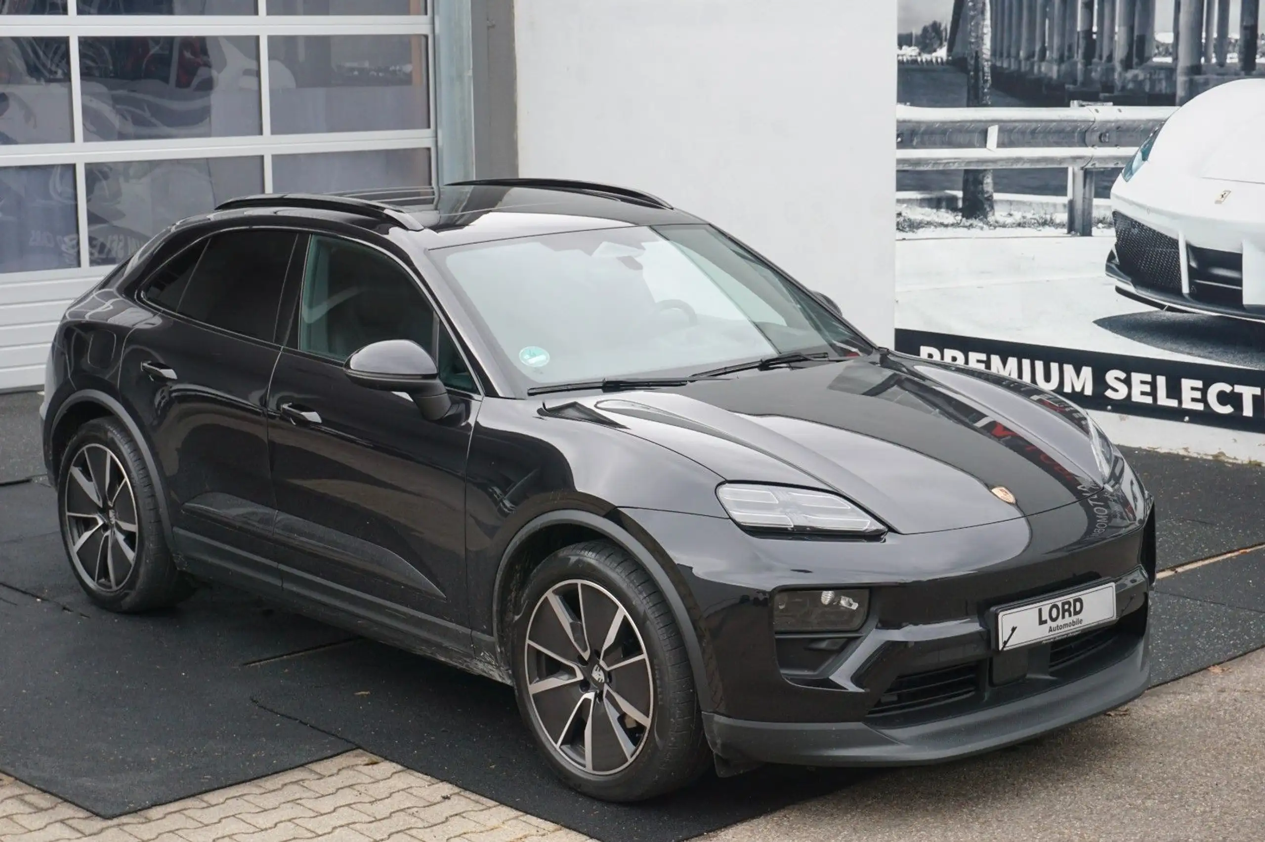 Porsche - Macan