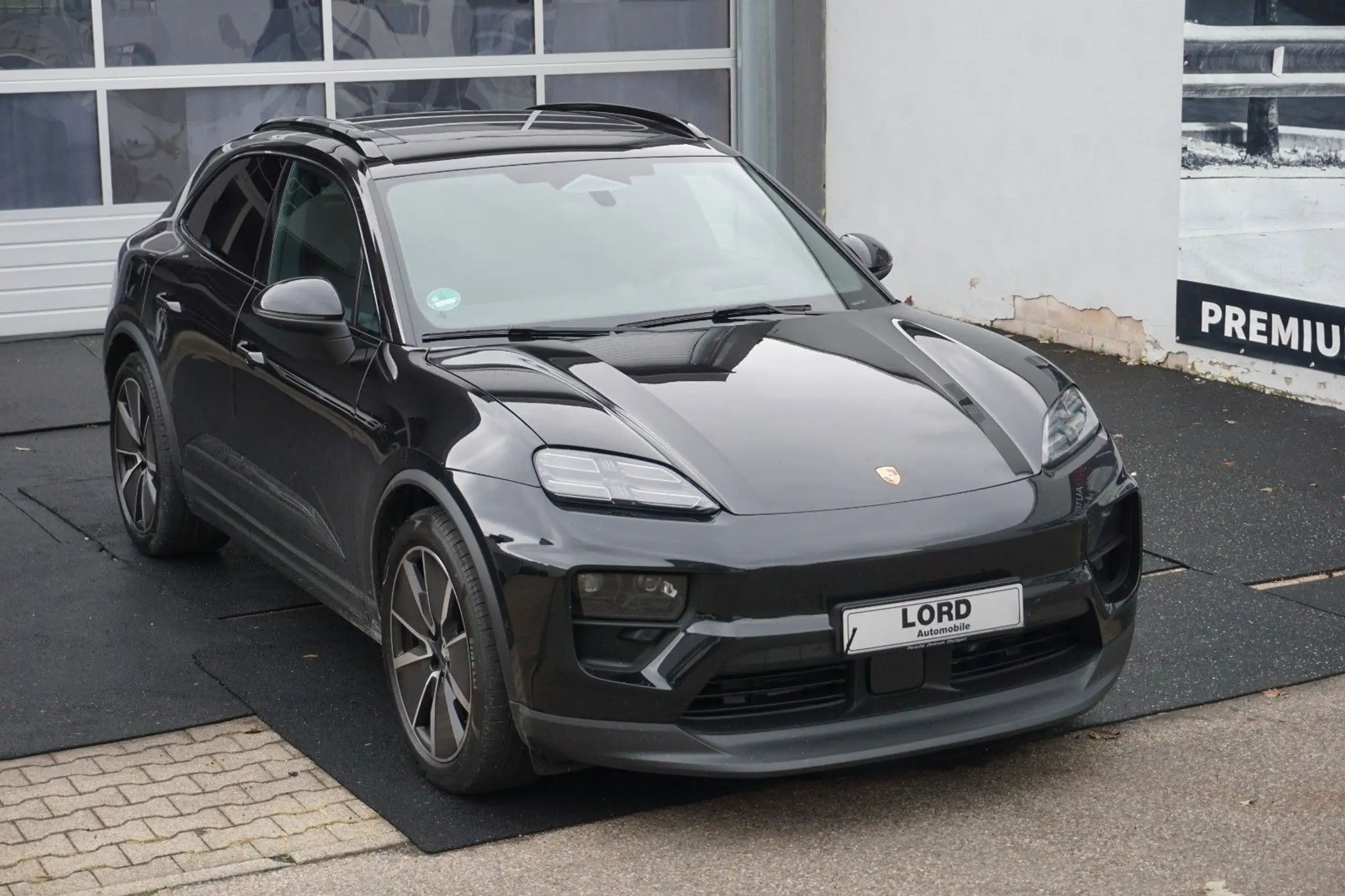 Porsche - Macan