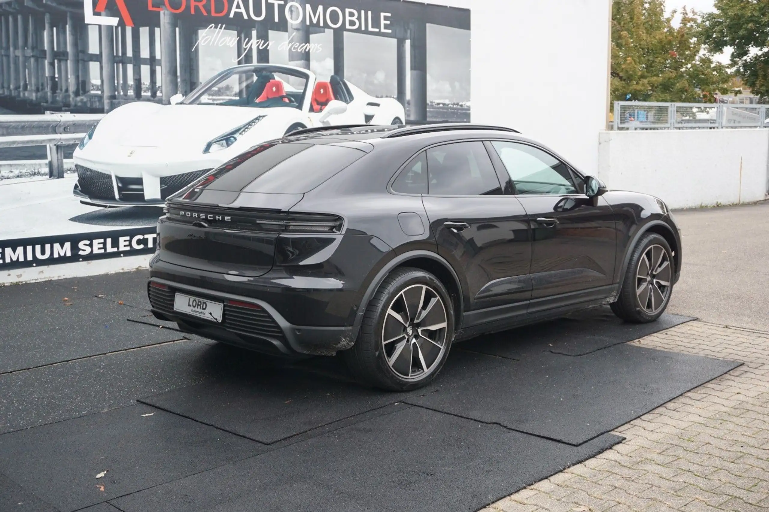 Porsche - Macan