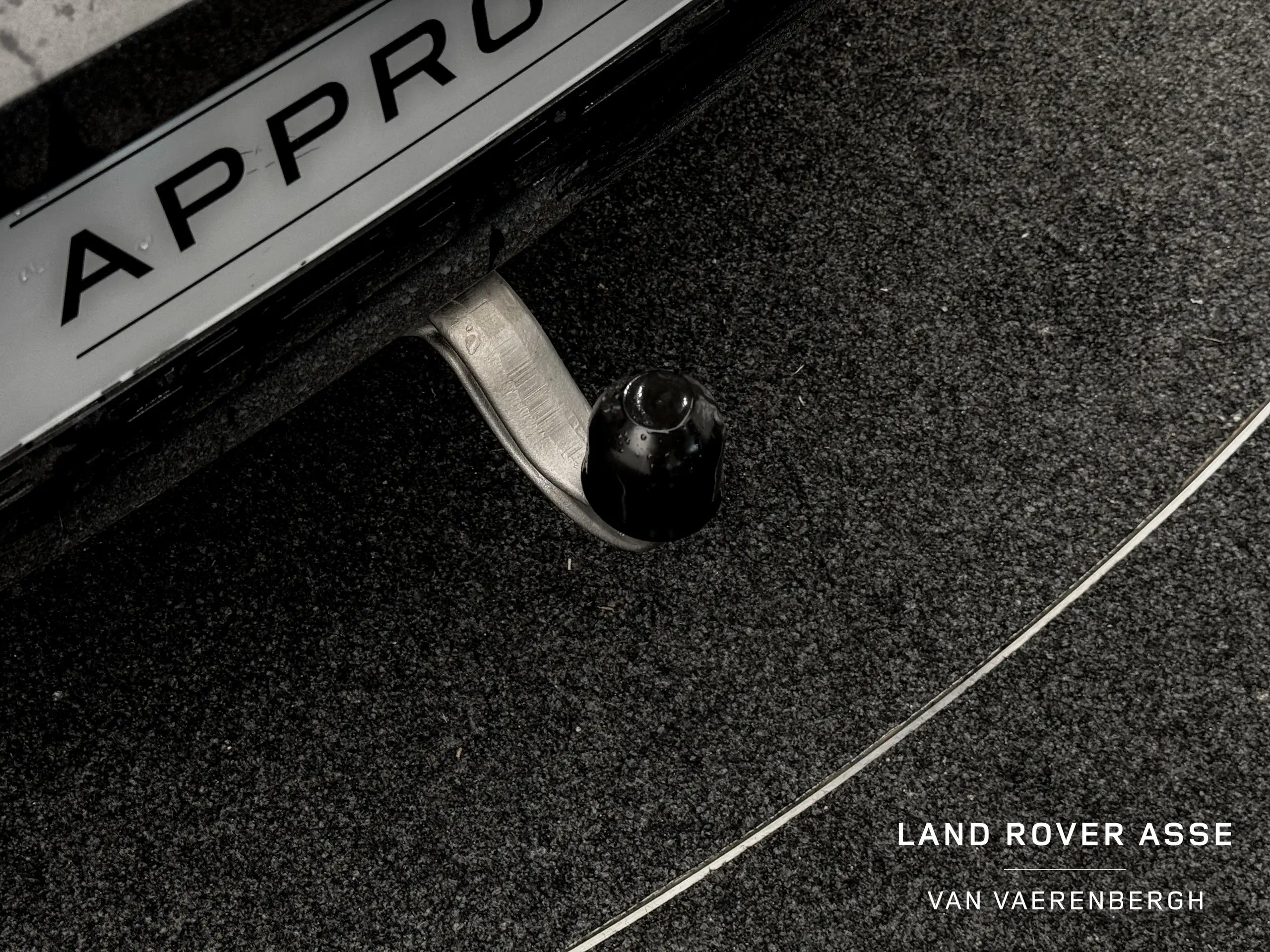 Land Rover - Defender