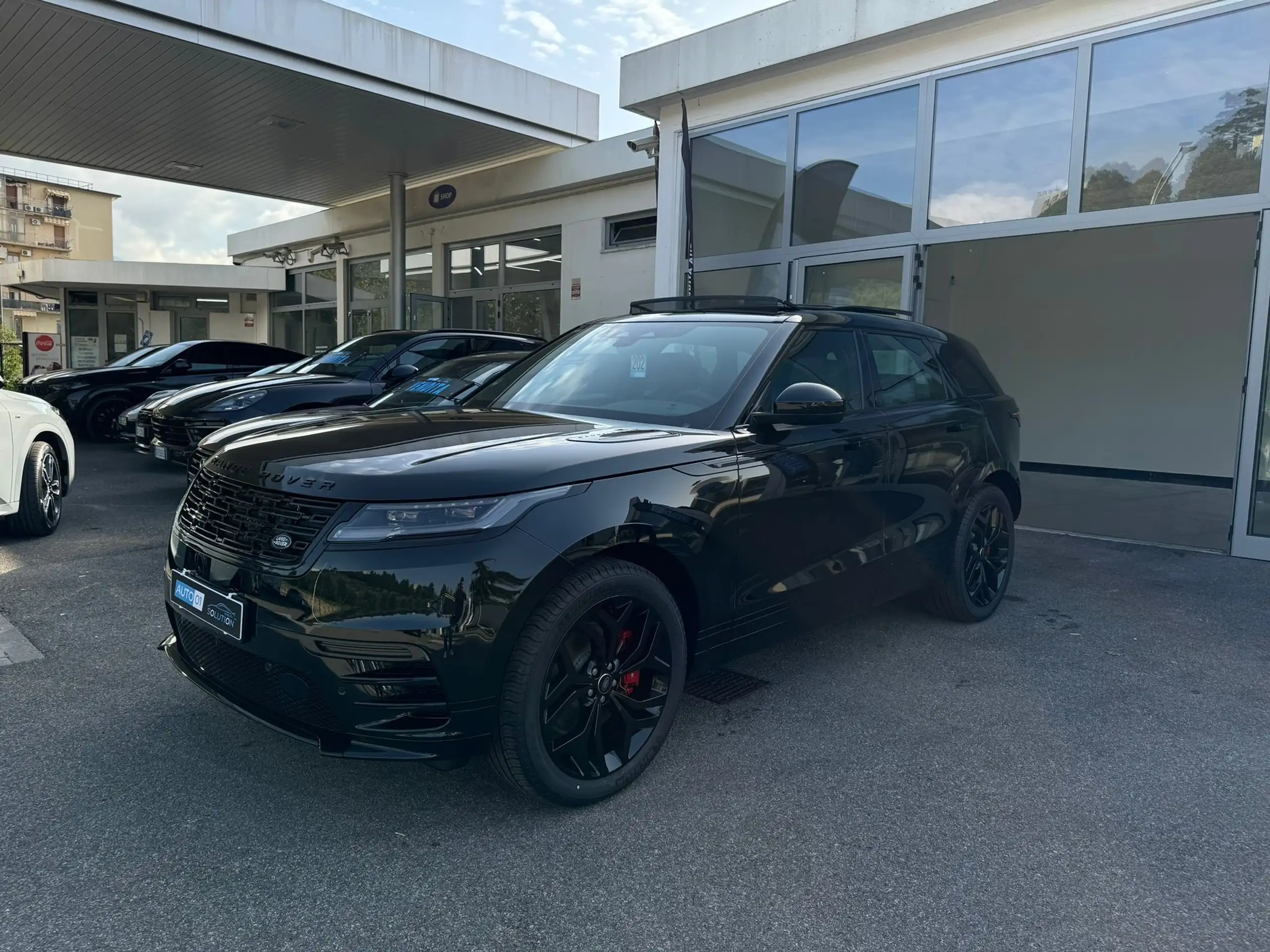 Land Rover - Range Rover Velar