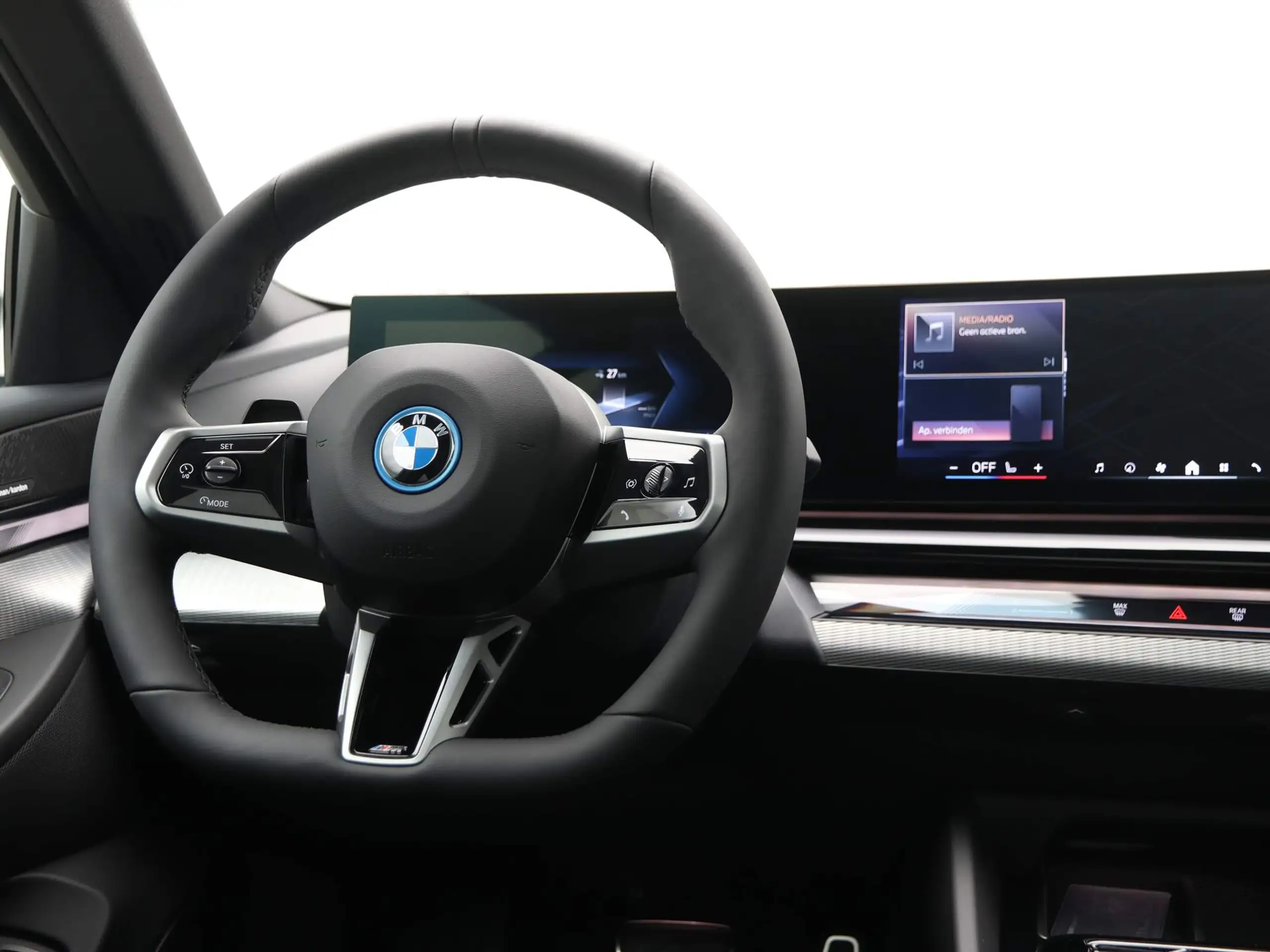 BMW - i5